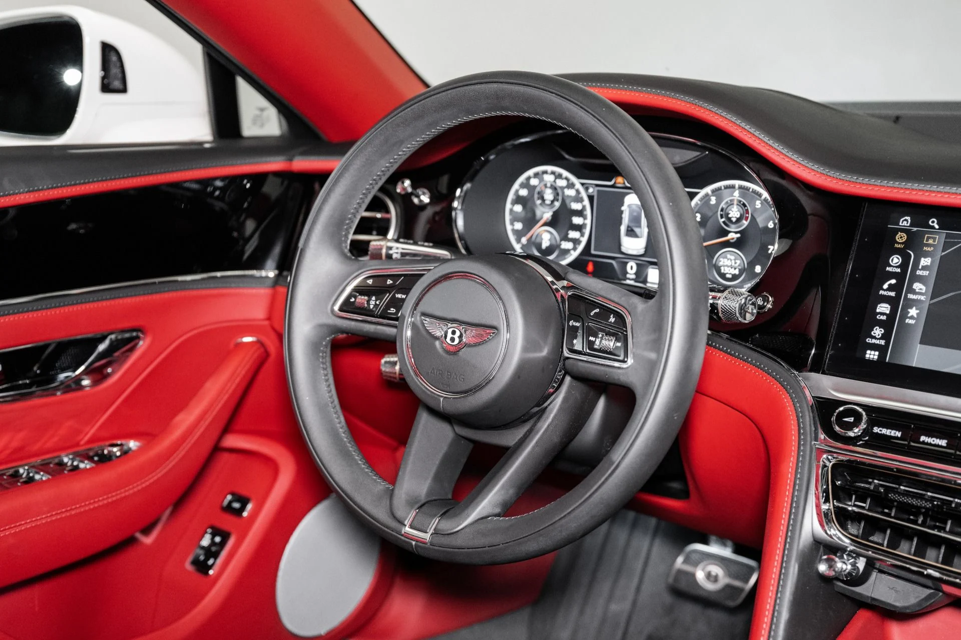 mph032_2588845988_Used_2021_Bentley_Flying_Spur_V8_1752848814_d308cf39de