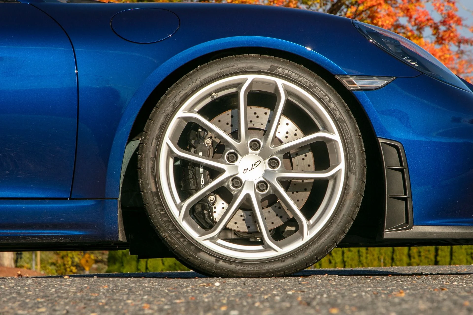 mph032_2594269926_Used_2022_Porsche_718_Cayman_GT_4_1761070750_71dbc40046