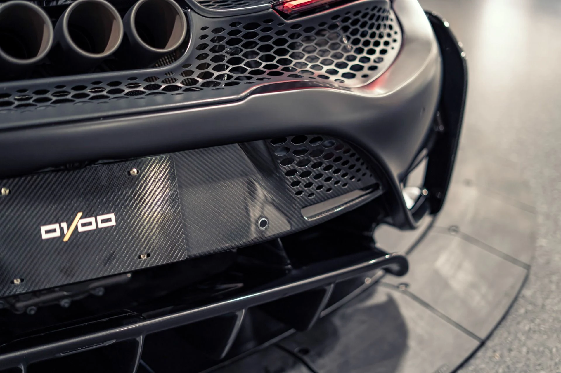 mph032_2594401378_Used_2021_Mc_Laren_765_LT_568000_MSRP_Chicane_Grey_Carbon_Roof_Scoop_1779213543_f912990ae8