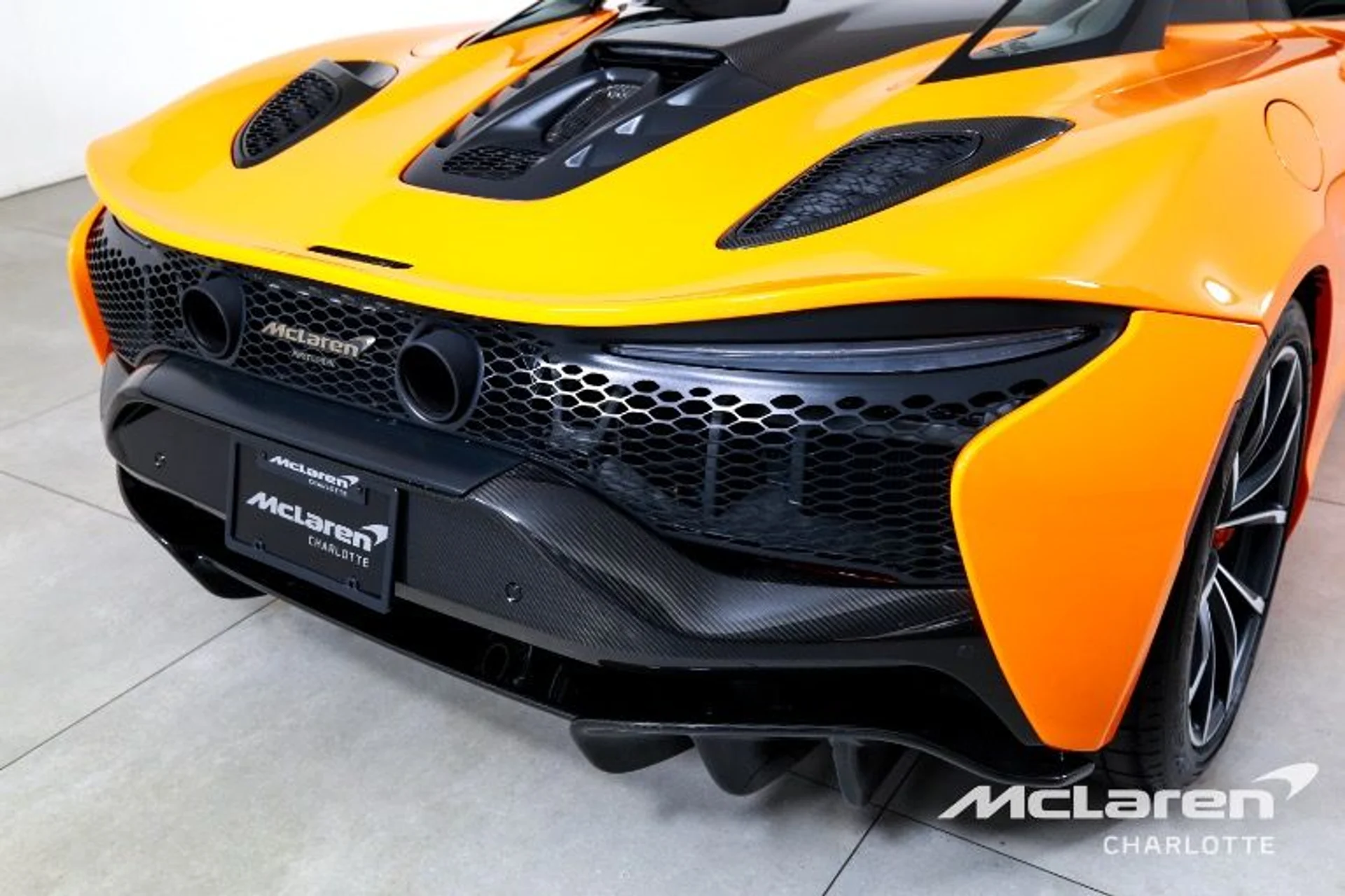 mph032_2595009688_Used_2025_Mc_Laren_Artura_Spider_2789898fbe