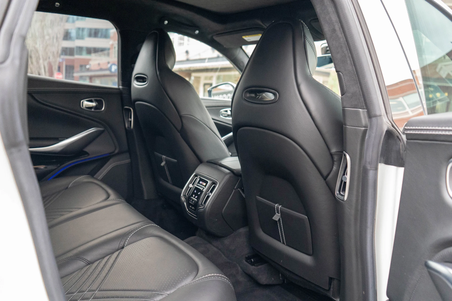 mph032_2599498441_33_cdcf1f279a