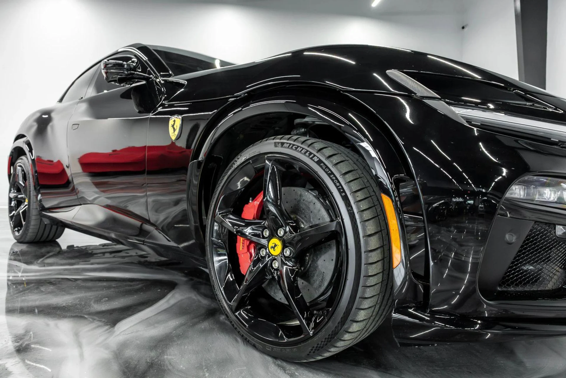 mph032_2601530823_Used_2025_Ferrari_Purosangue_Sport_Utility_4_D_1784849392_dd5525e92e