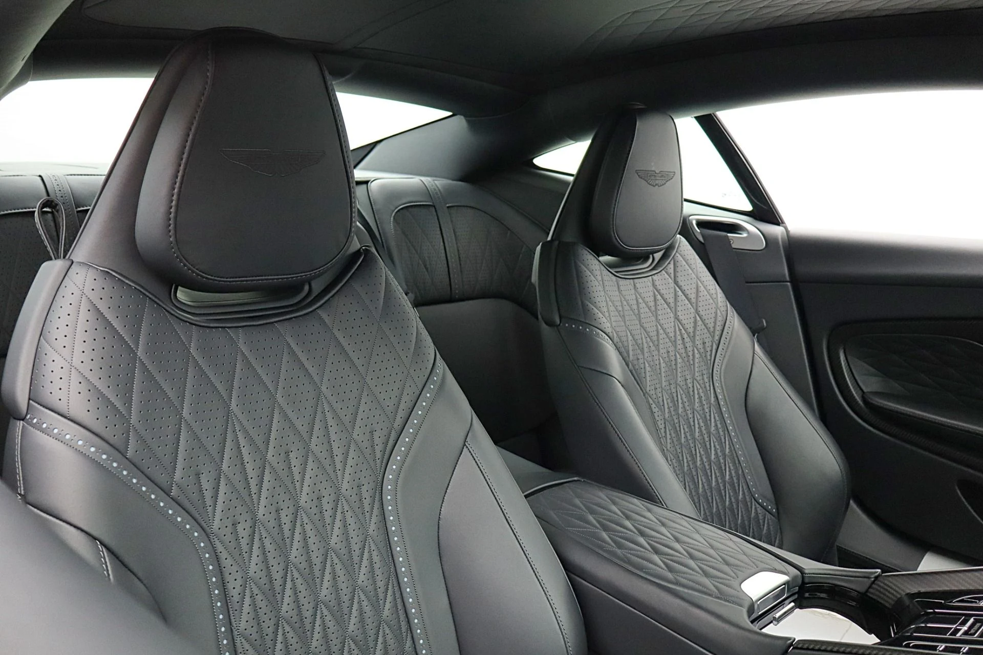 mph032_2602526661_Used_2024_Aston_Martin_DB_12_Coupe_LEASE_OPTIONS_AVAILABLE_a3b57415b1