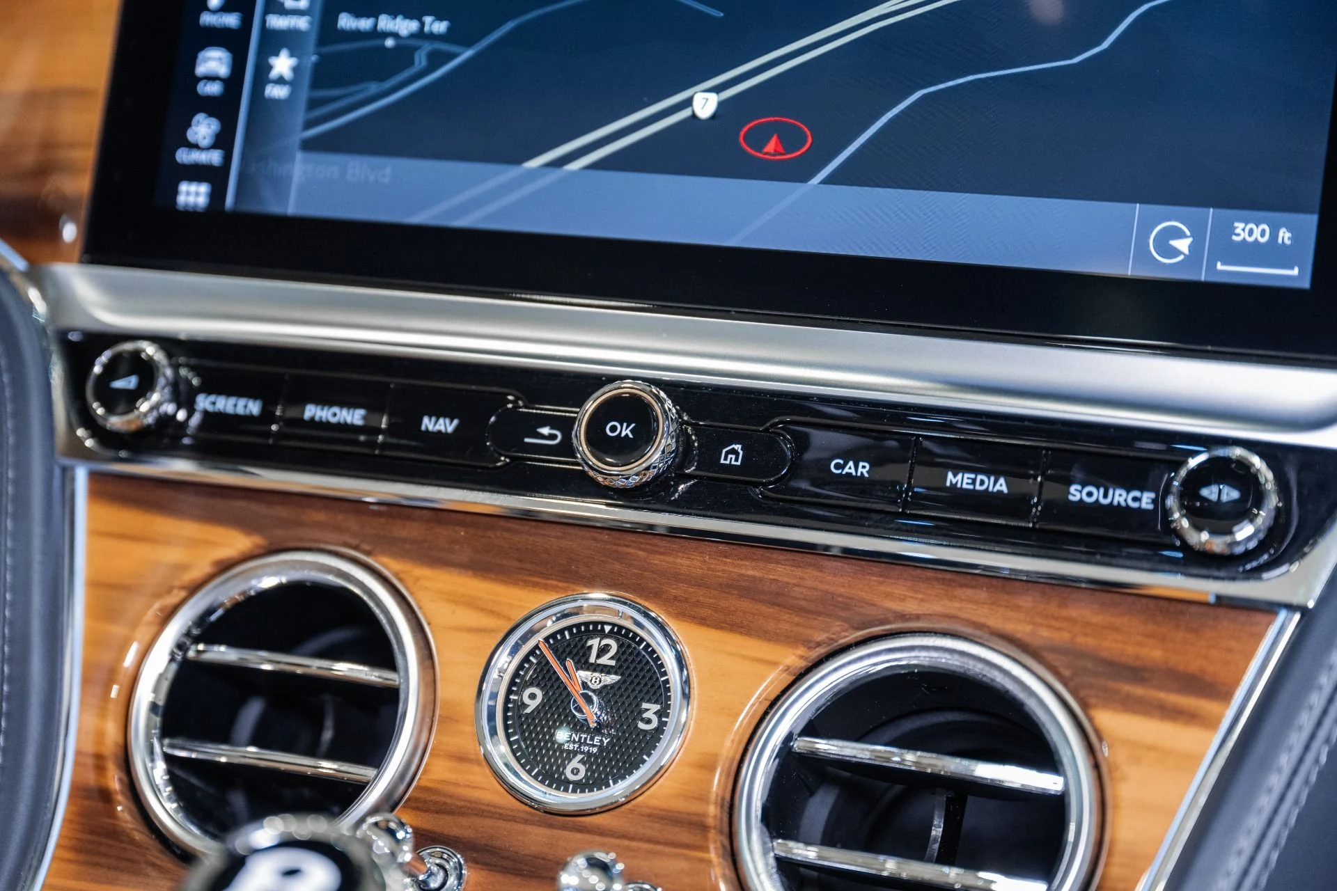 mph032_2606441042_Used_2021_Bentley_Continental_GTC_V8_1784574024_b513229011