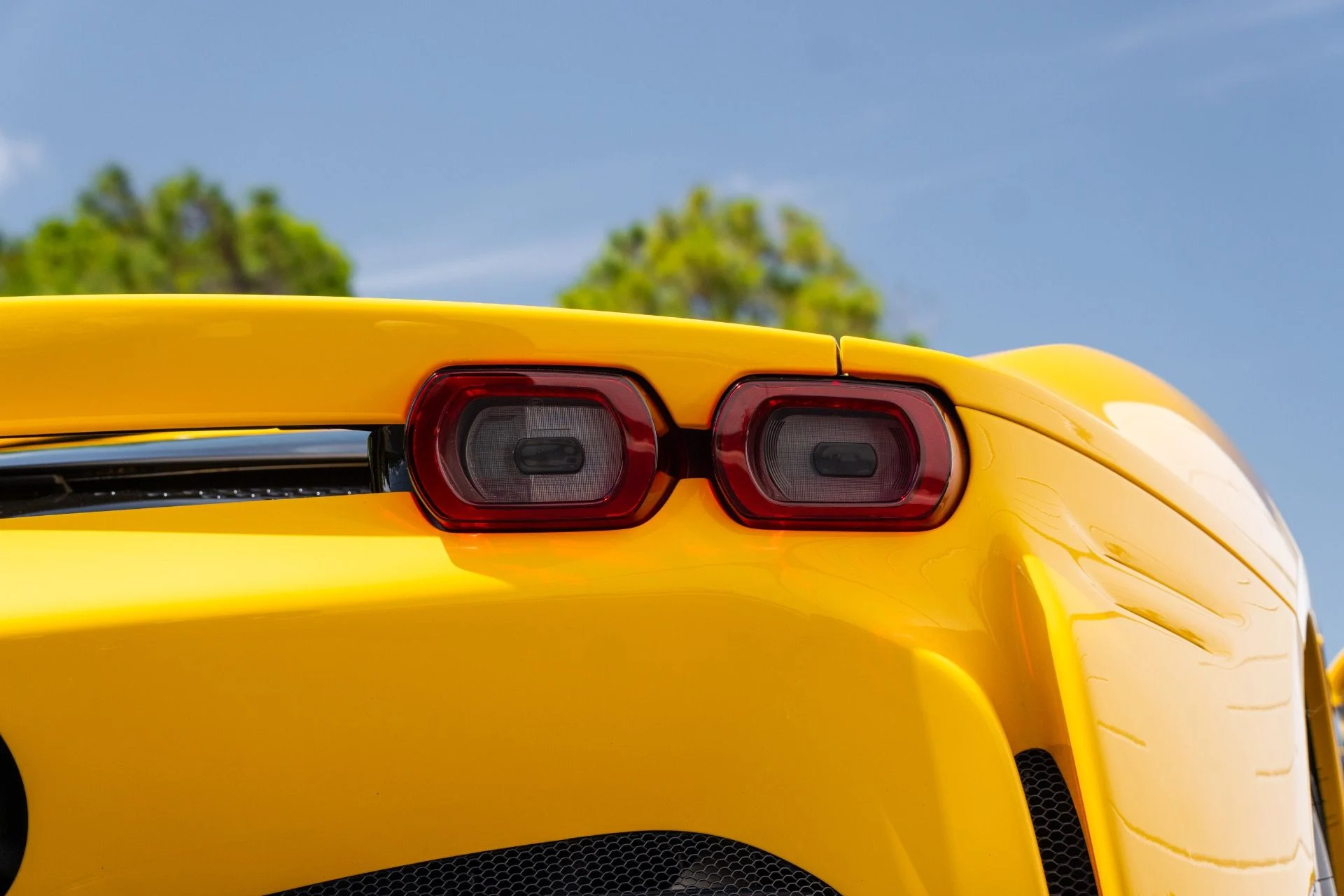 mph032_2612963929_Used_2021_Ferrari_SF_90_Stradale_1779339411_b594000a79