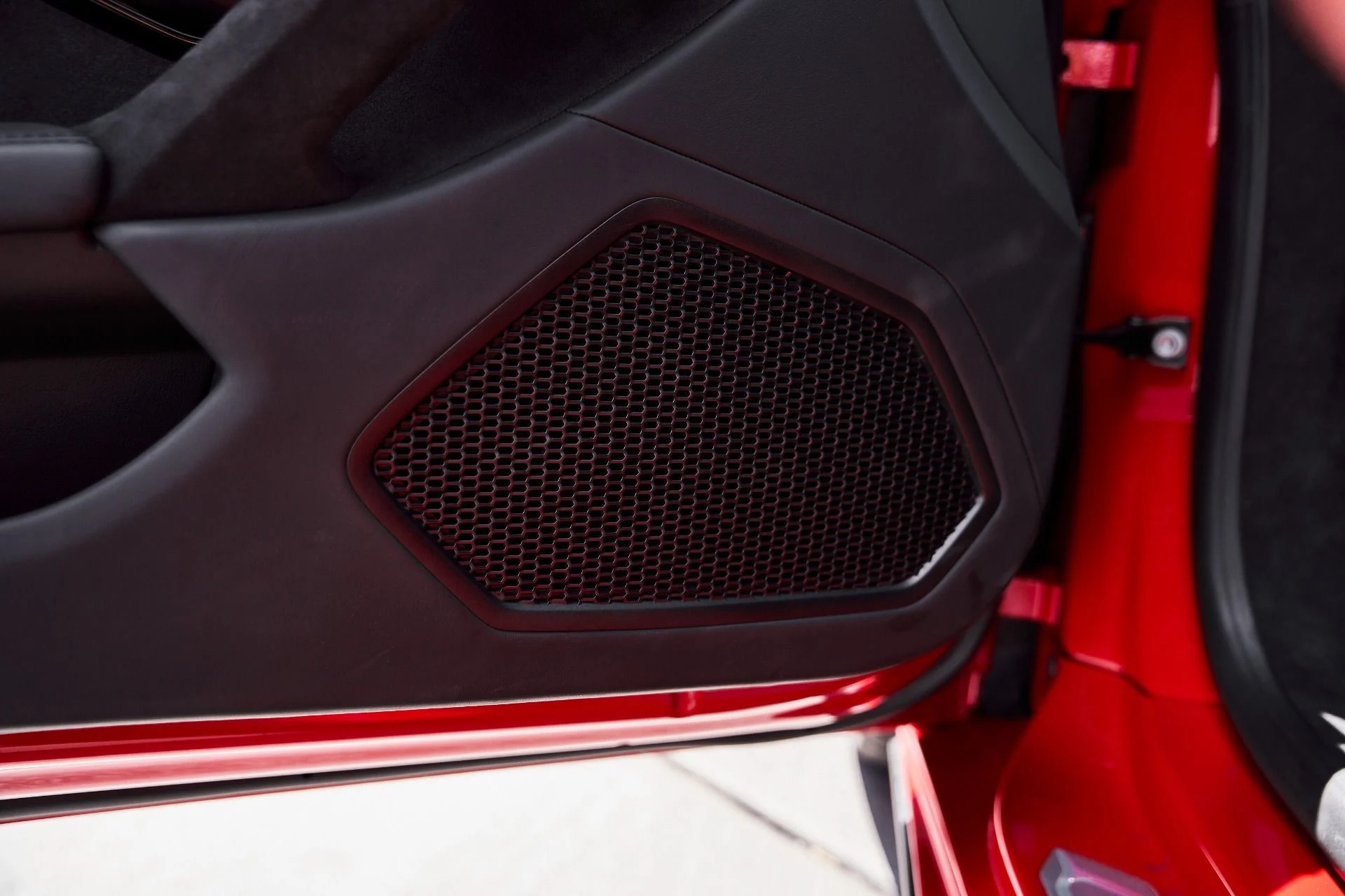 mph032_2613058627_Used_2023_Lamborghini_Huracan_Tecnica_1780102874_fbb3e2f8f2
