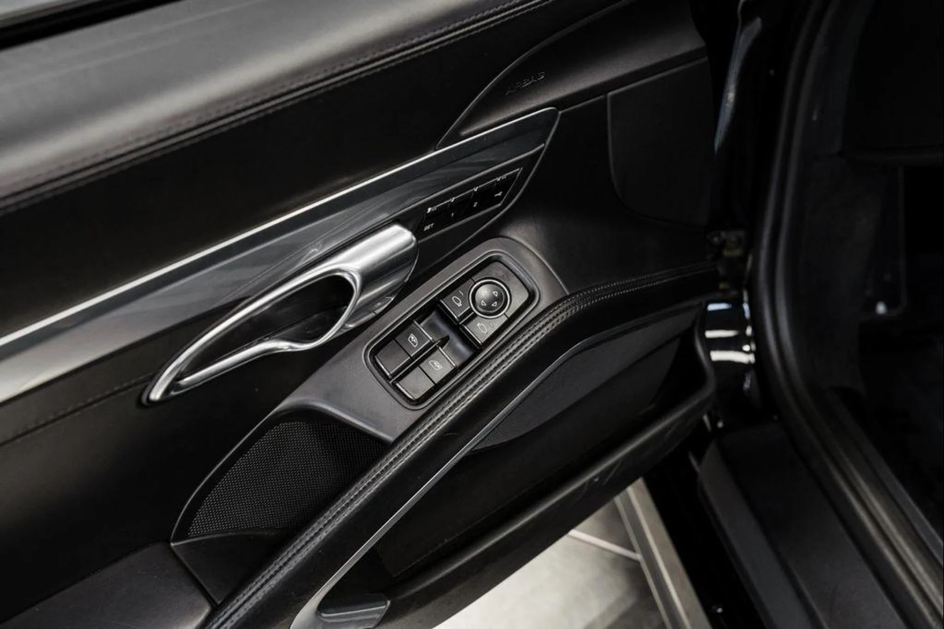 mph032_2622116642_8_F_Bc5z_V7_B0z_EA_Dd_G_Te_Dhs_Bxp_Bm_U_a9bf31b656