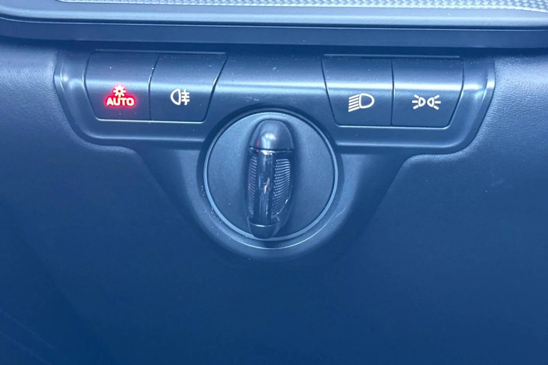 mph032_262493133_1280_654ec23dd6