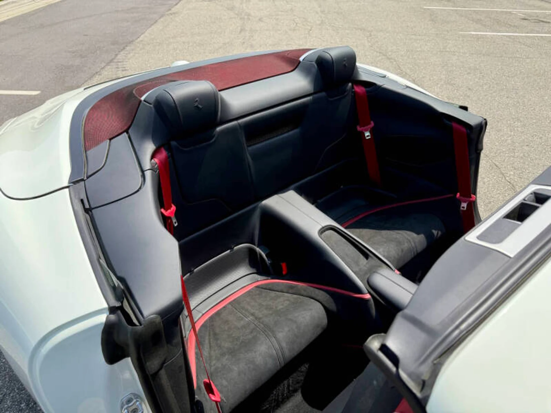 mph032_2624946087_2025_ferrari_roma_spider_base_2dr_convertible_38cc1c4f54