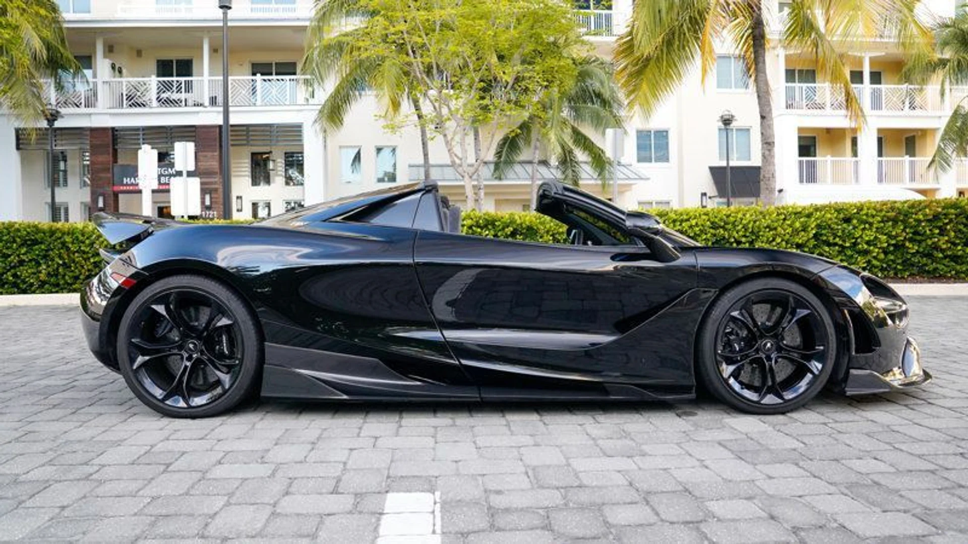 mph032_2631404342_22949221_33_800_144a23f953