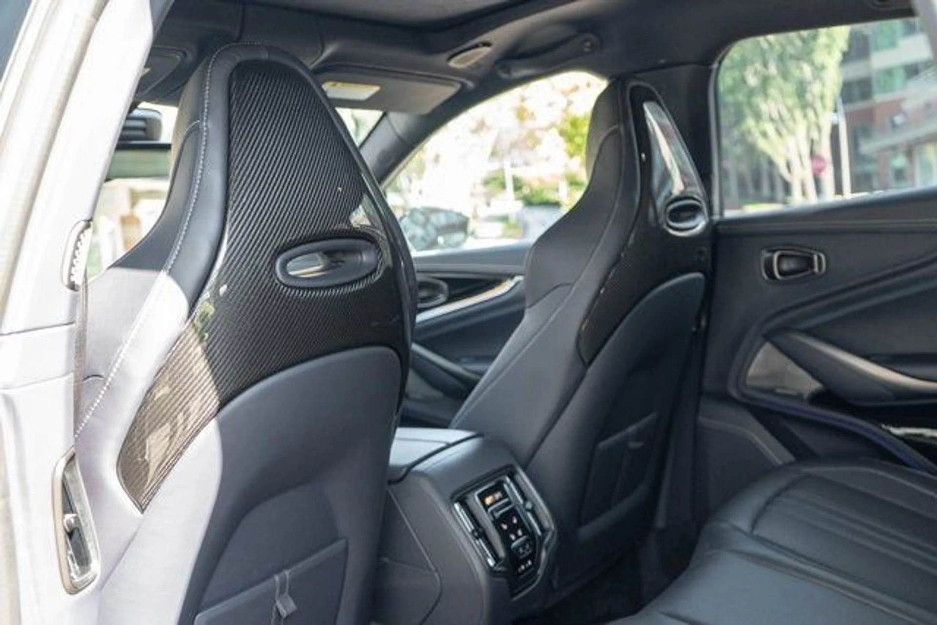 mph032_2652706247_33_05200e8660