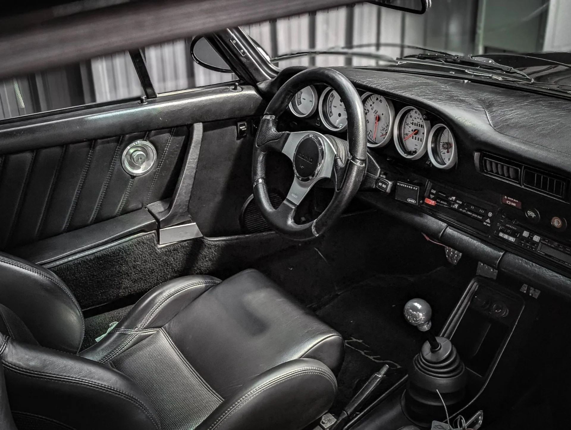 mph032_2655729533_36435187_03268_1979_porsche_911_074_a94f5052a3