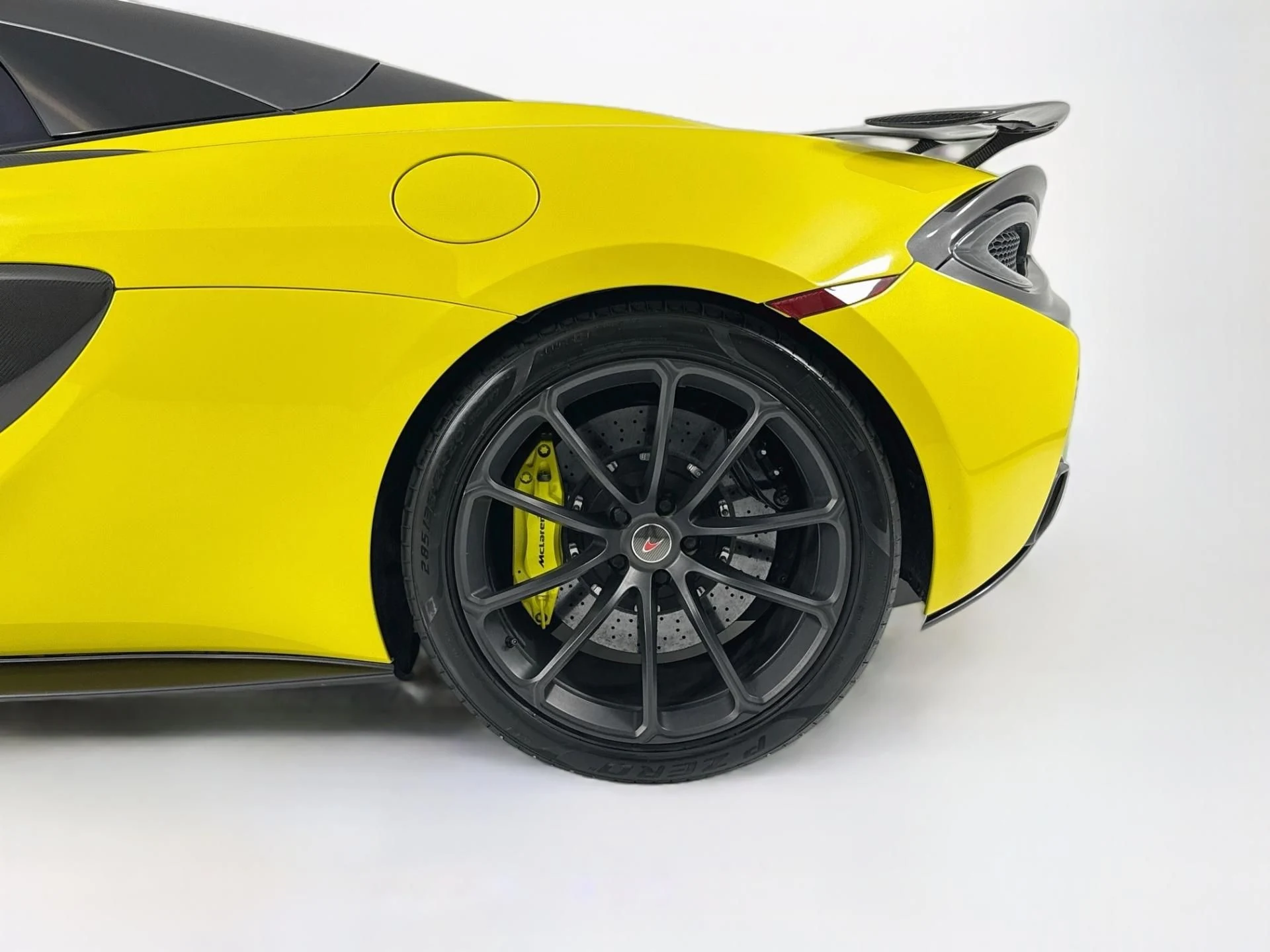 mph032_2665018840_Used_2018_Mc_Laren_570_S_Spider_1793227957_03c5b57e4d