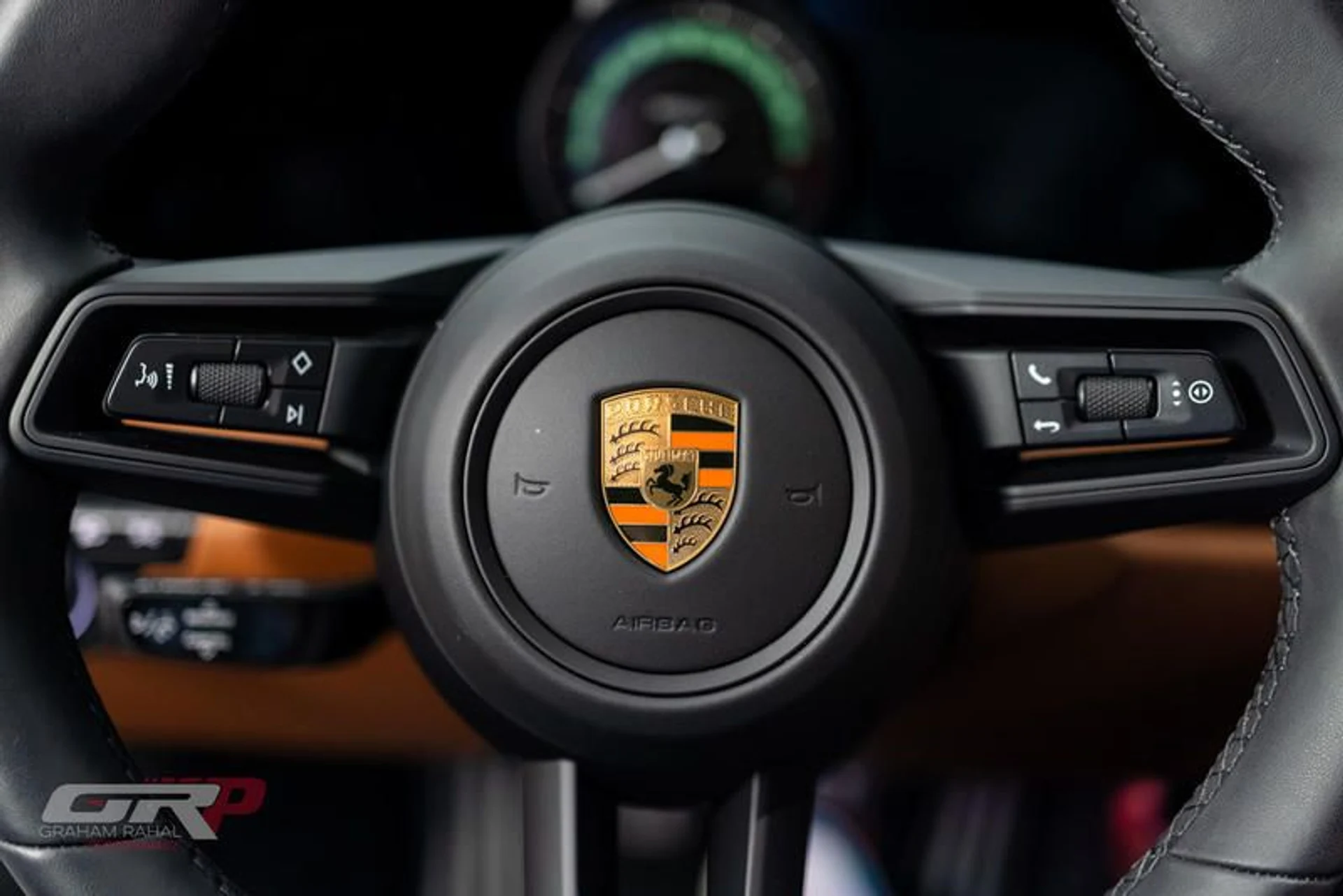 mph032_2670187340_F0146131_3_C3_E_45_AF_95_AD_9_F5971_C43_D17_23e902faf5