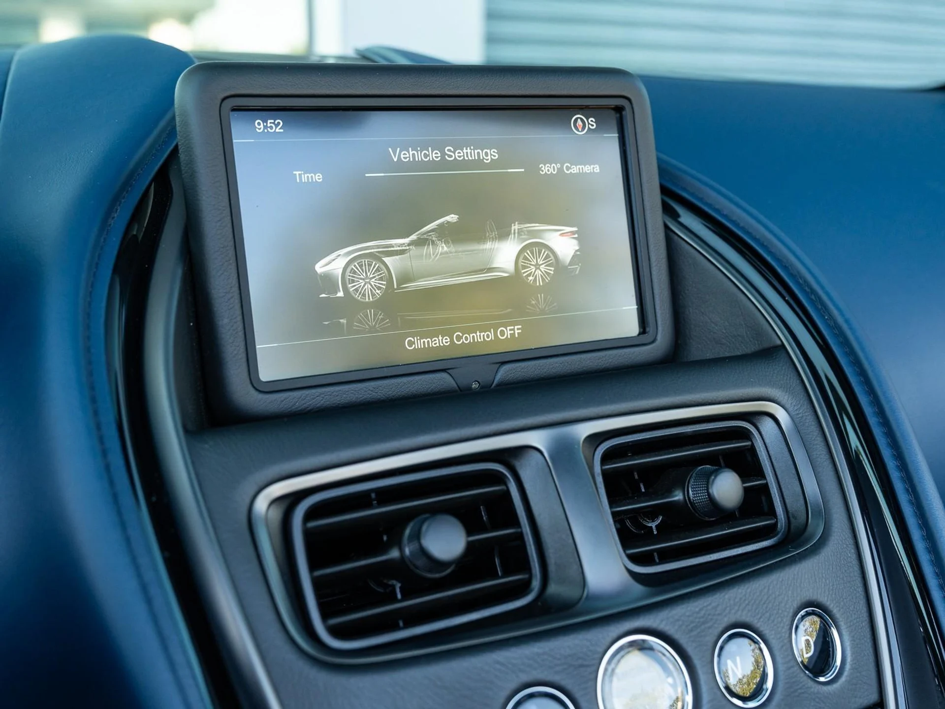 mph032_2671813945_Used_2020_Aston_Martin_DBS_Superleggera_1764795968_01b1bdfb69