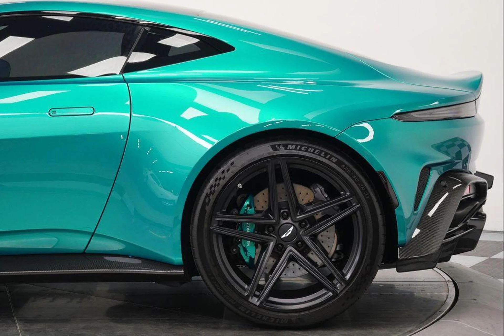 mph032_2672091_QG_9_Jhv_Ms_S_Jsh93_Li3c83_T2_Ji1bg_06c98d67f3