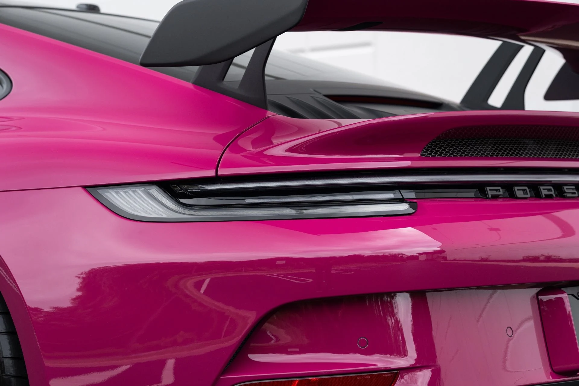 mph032_2681723483_Used_2024_Porsche_911_GT_3_1776966322_15a47e8d9e