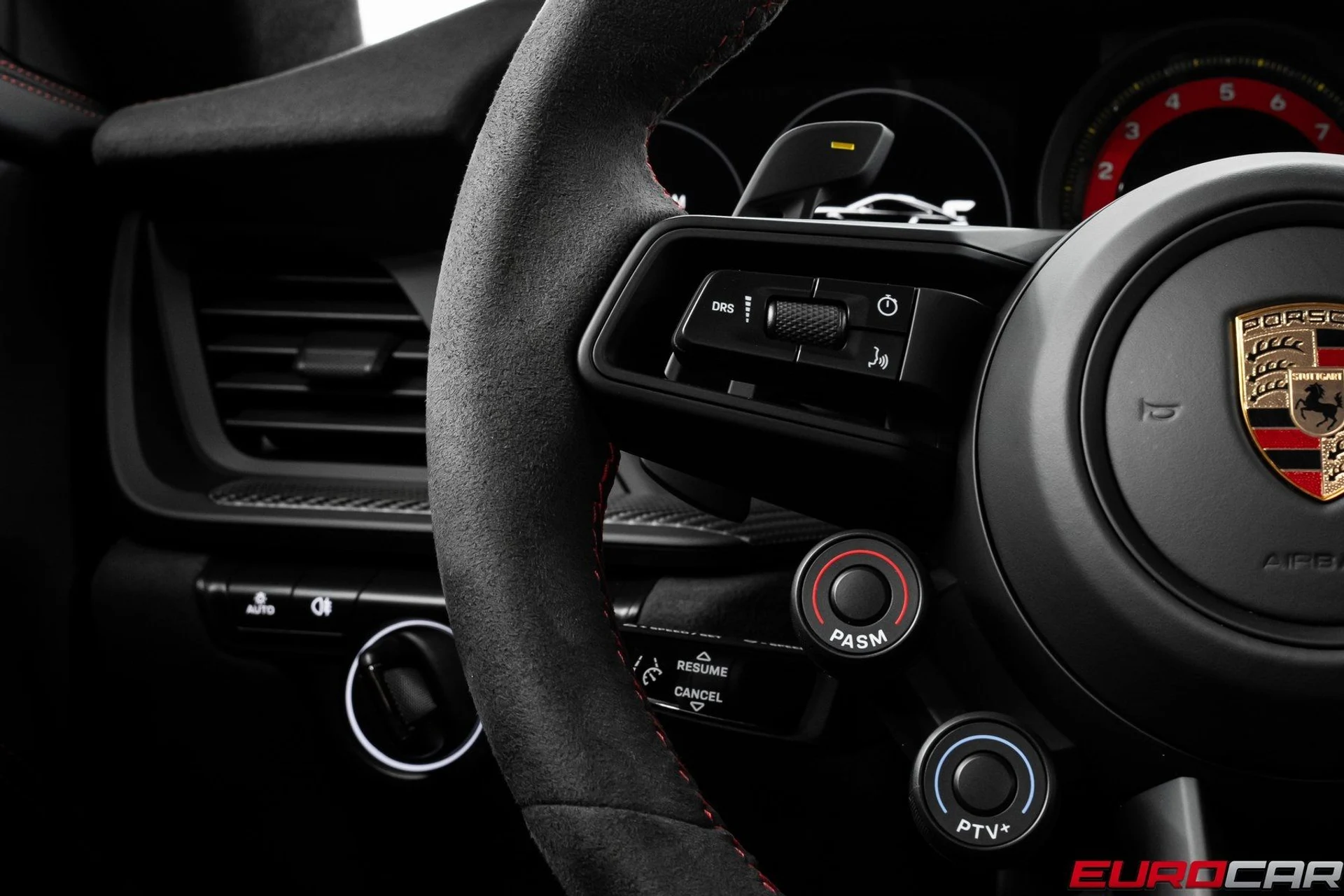 mph032_2686313779_image_33_7036a07b75