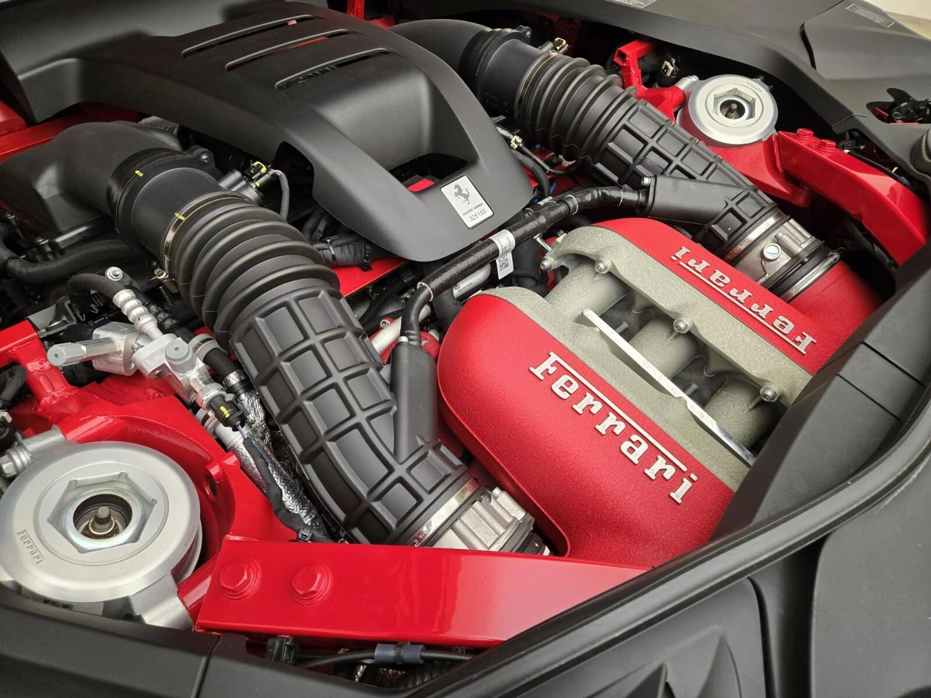 mph032_2694535078_Used_2025_Ferrari_Purosangue_1768891640_c2632edd15