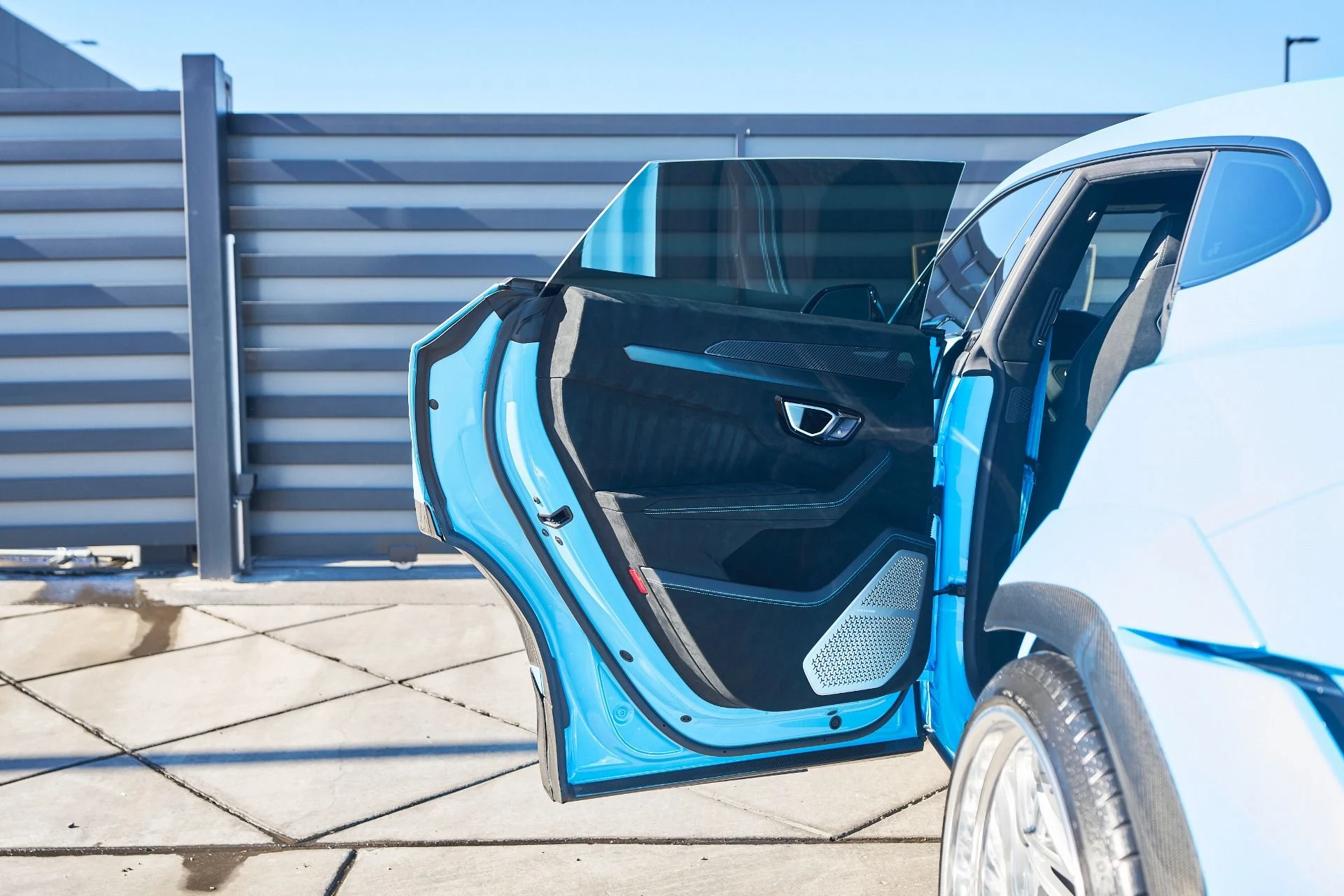 mph032_2699647551_Used_2024_Lamborghini_Urus_Performante_1764957620_1c0982d3c0