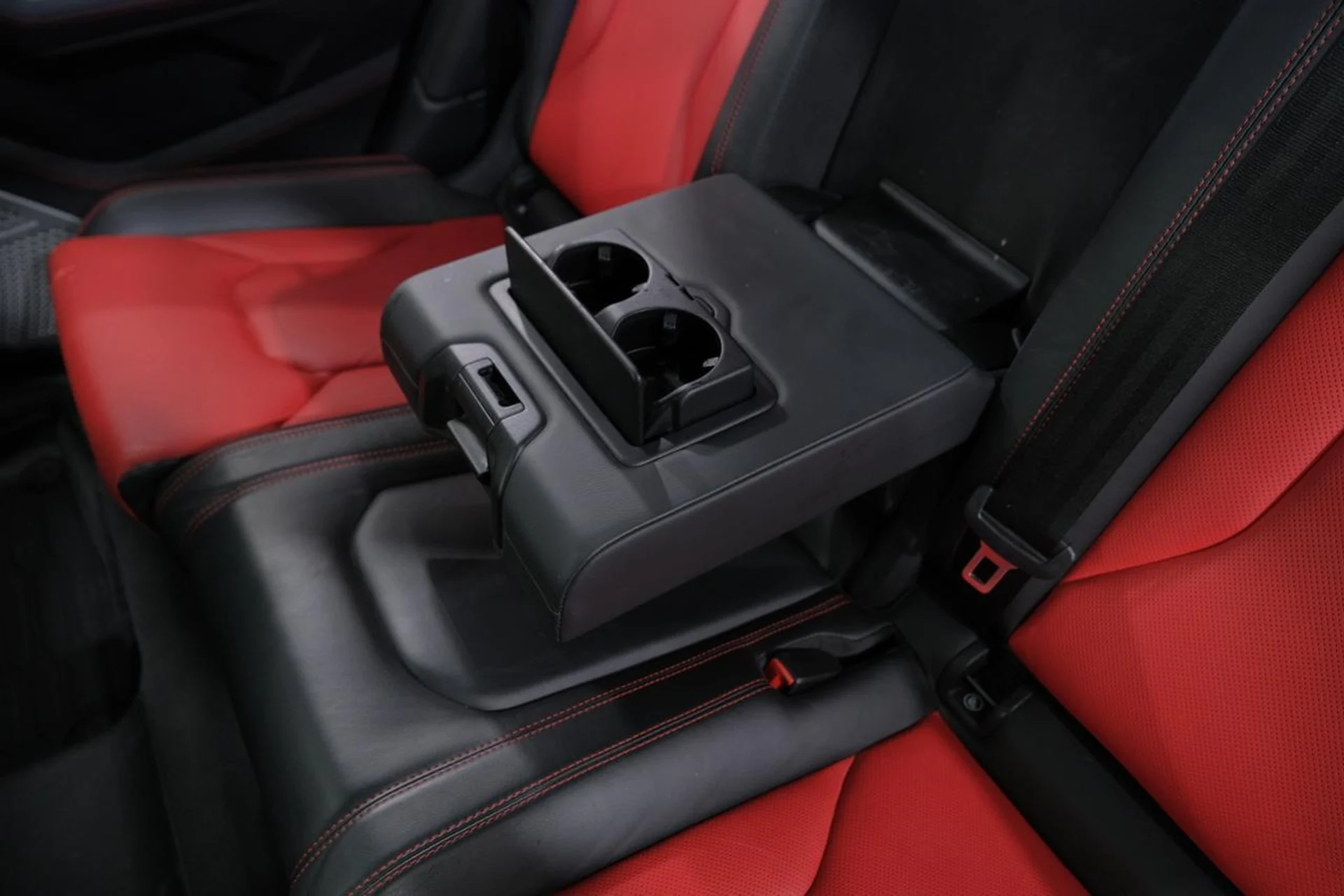 mph032_2720760647_3dded988932b77c1f06f8b849718eaa1_574f055d4f