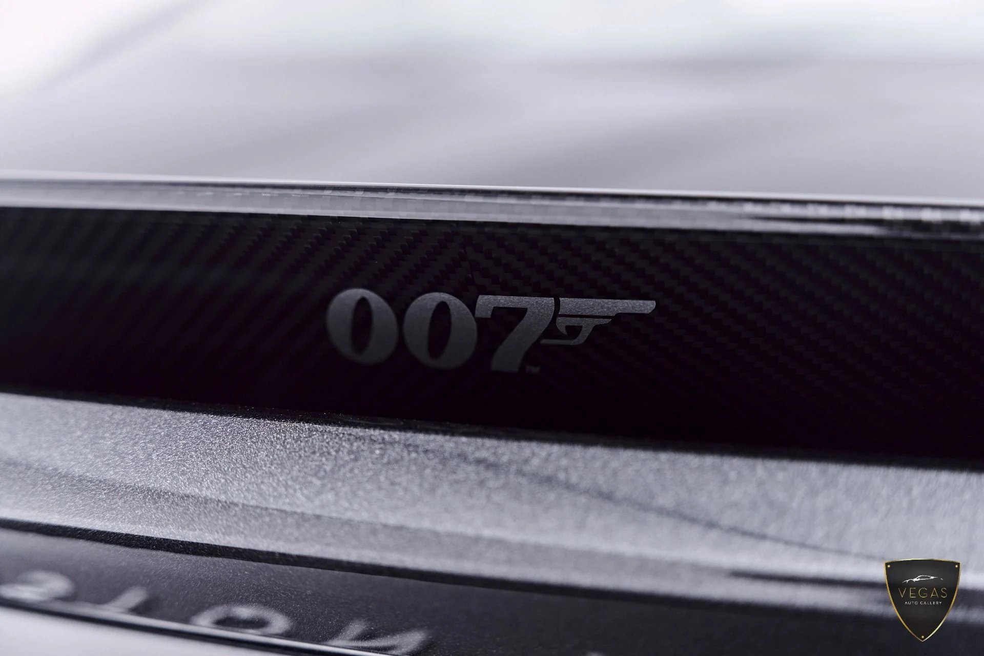 mph032_2720989429_Used_2021_Aston_Martin_DBS_Superleggera_1785181518_1aa0614afc