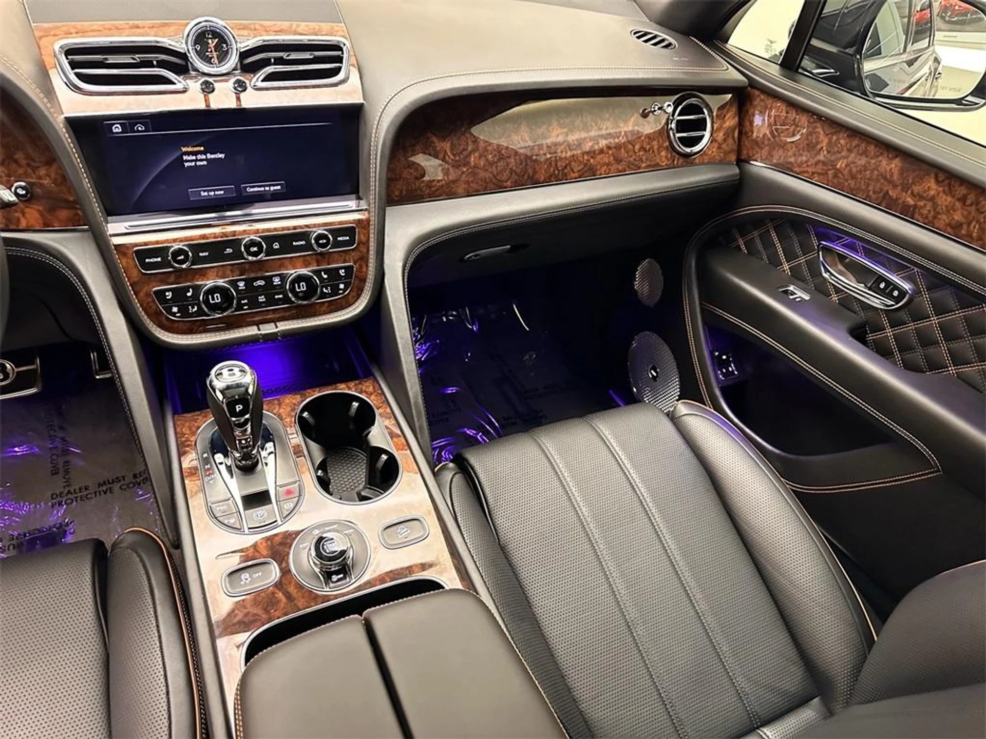 mph032_2723973063_Used_2021_Bentley_Bentayga_V8_1715724609_14d76fc6ba