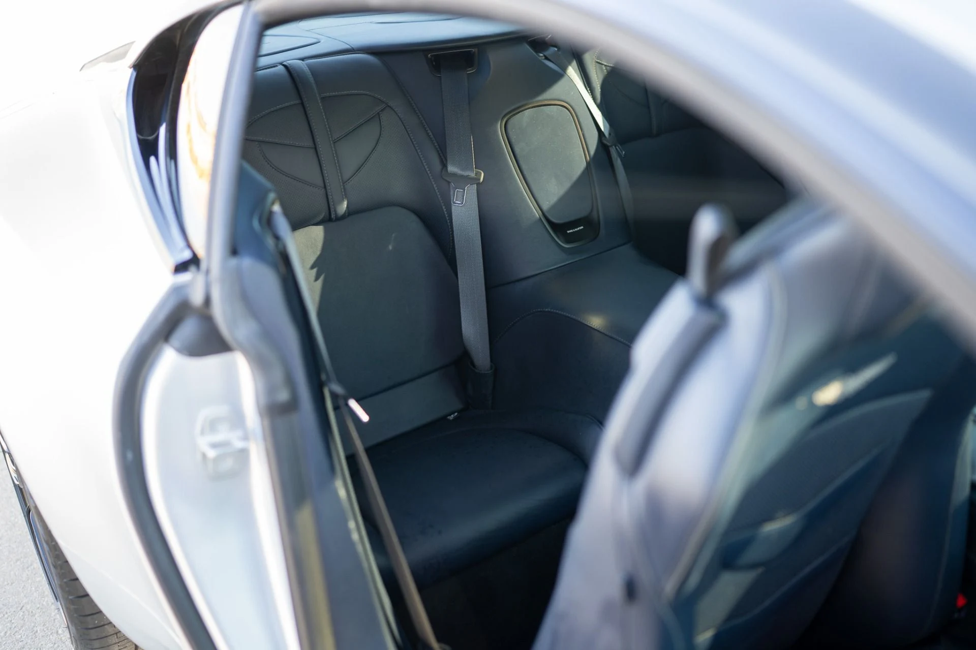 mph032_2737610646_Used_2020_Aston_Martin_DBS_Superleggera_1782927184_2a3f1ba687