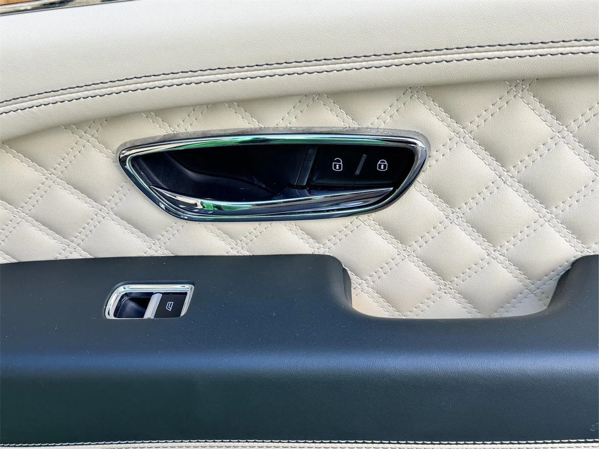 mph032_2739363629_791398ce7b71a52ead99623d9463c455_190e83d7ce