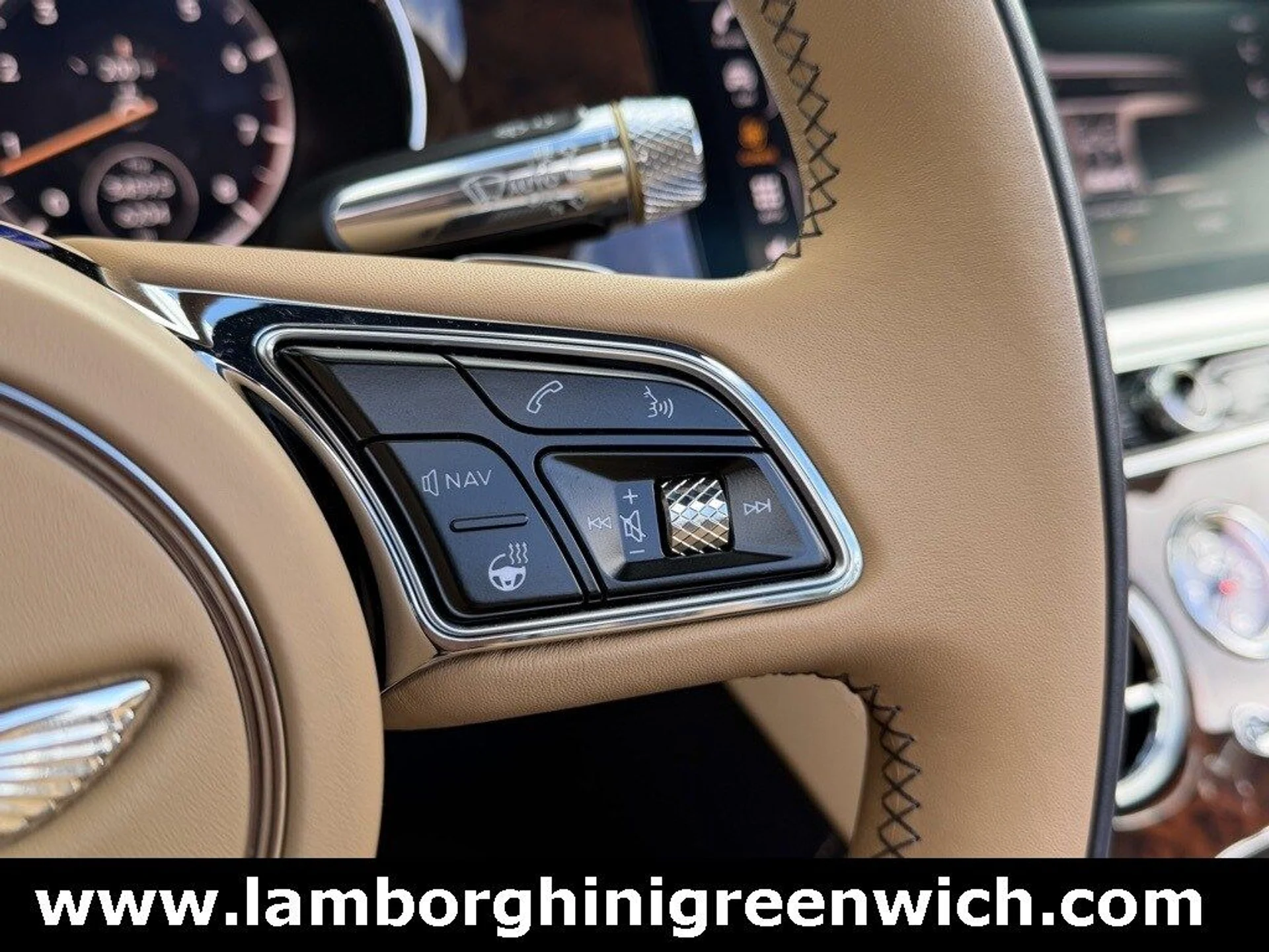 mph032_2740419317_e0856cd269a2c33301dcb6c4e4242c70x_bfbb905042