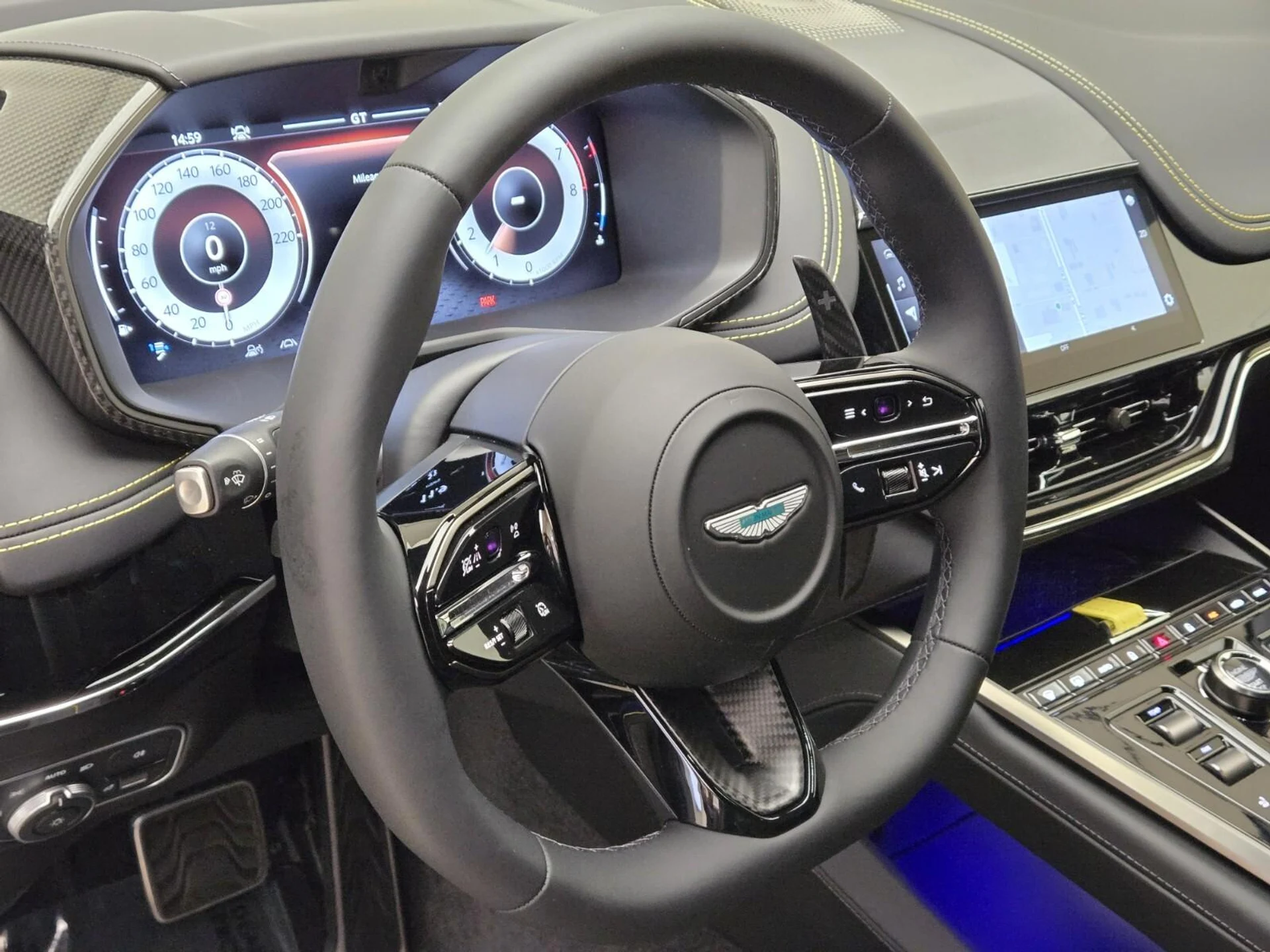 mph032_2741157859_New_2026_Aston_Martin_DBX_S_1782364688_44152d2133