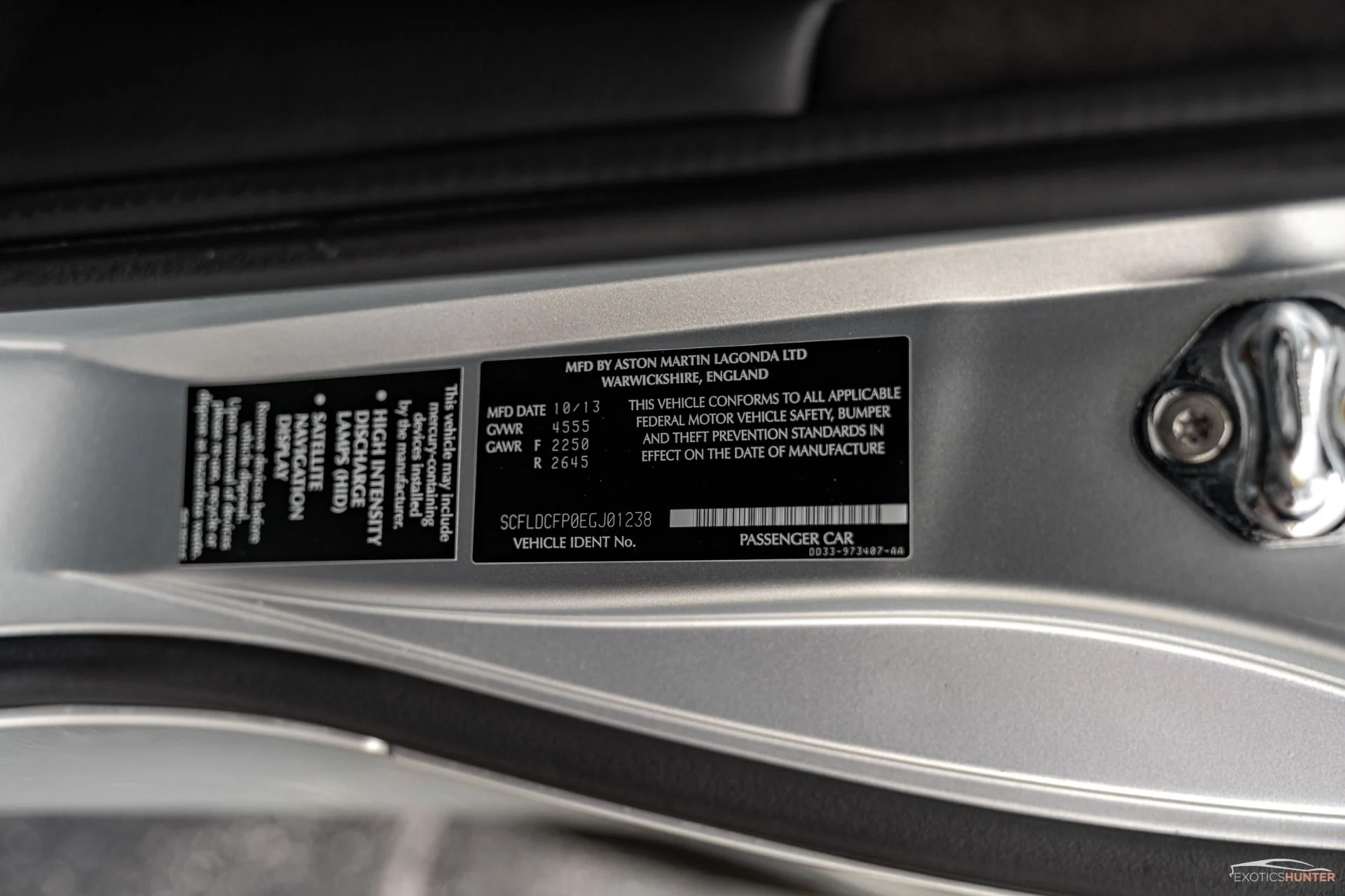 mph032_2743455684_Used_2014_Aston_Martin_Vanquish_Iconic_Skyfall_Silver_w_One77_Steering_Wheel_Carbon_Roof_1721934406_20650044e1