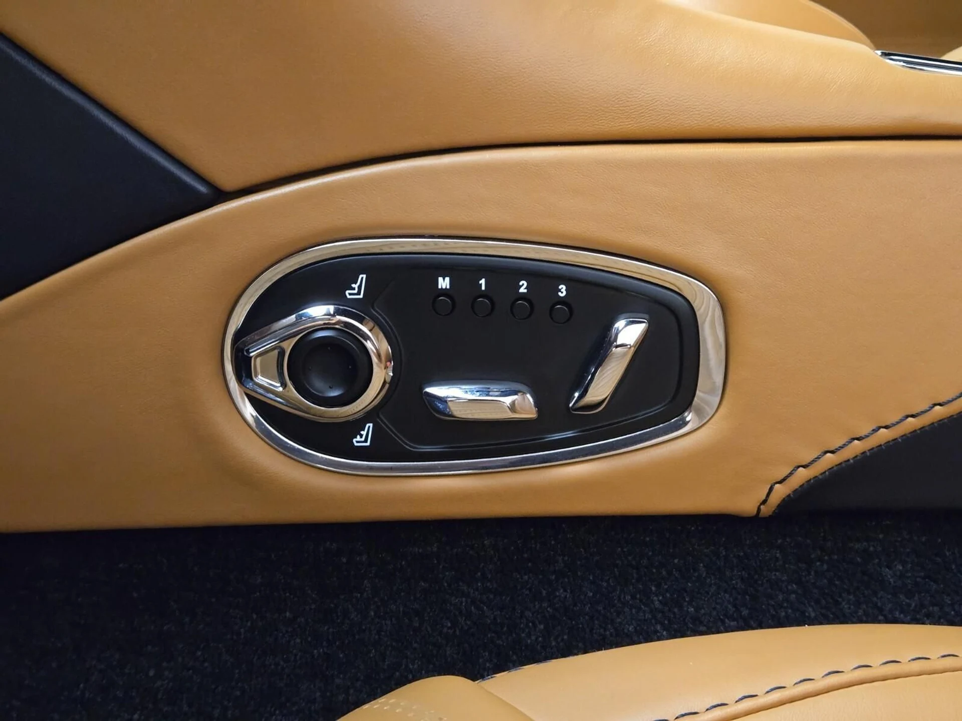 mph032_2744453977_Used_2021_Aston_Martin_DB_11_1764057888_c52b35249f