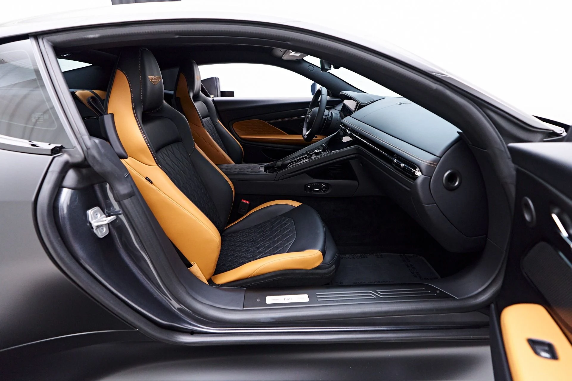 mph032_274794455_Used_2024_Aston_Martin_DB_12_1752612779_2e787946fb