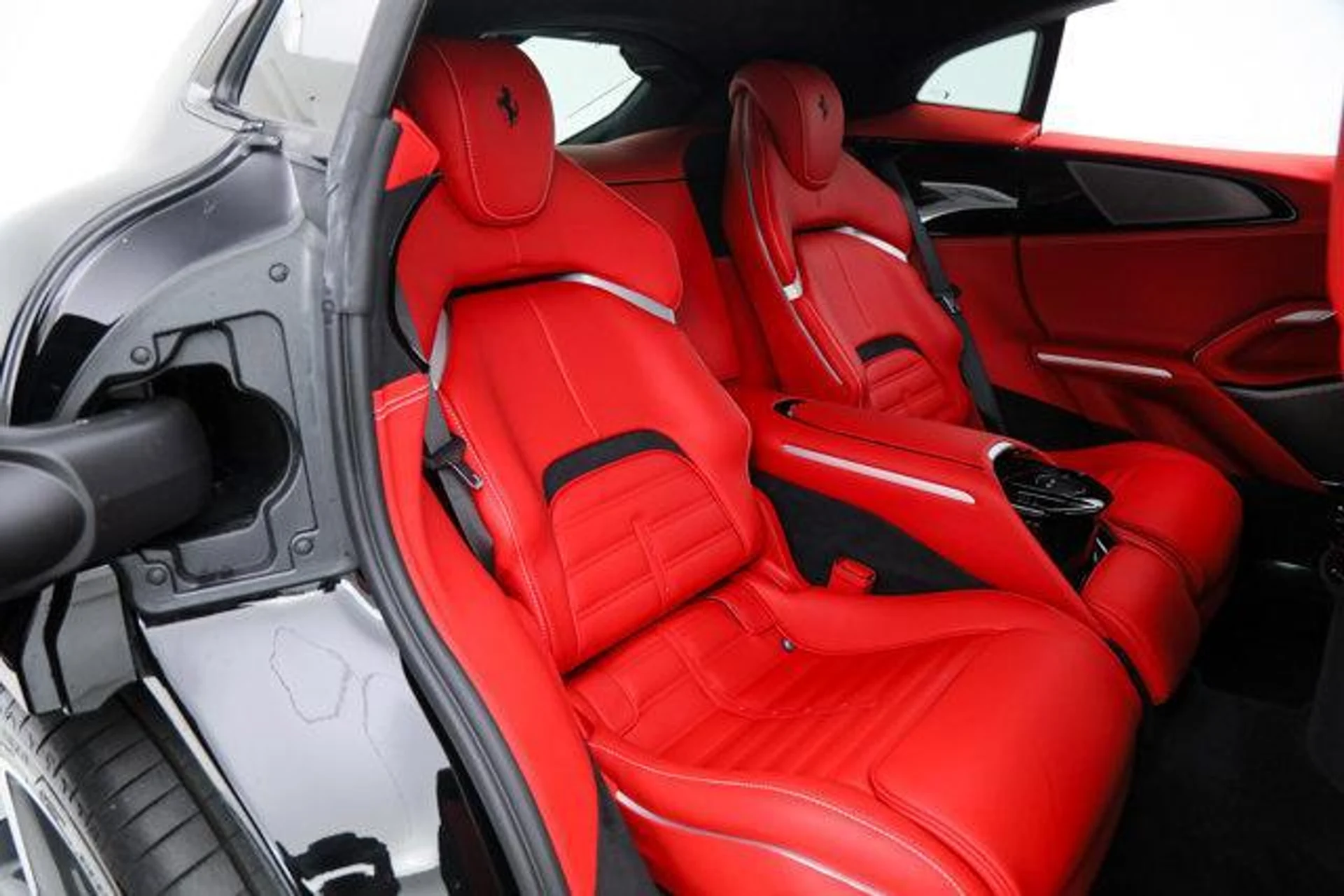 mph032_276158364_Iu_Xh8_L6_P_Vc_l_O_Cg_Mb_Uch_VH_0_Iih0_133b0b56e8