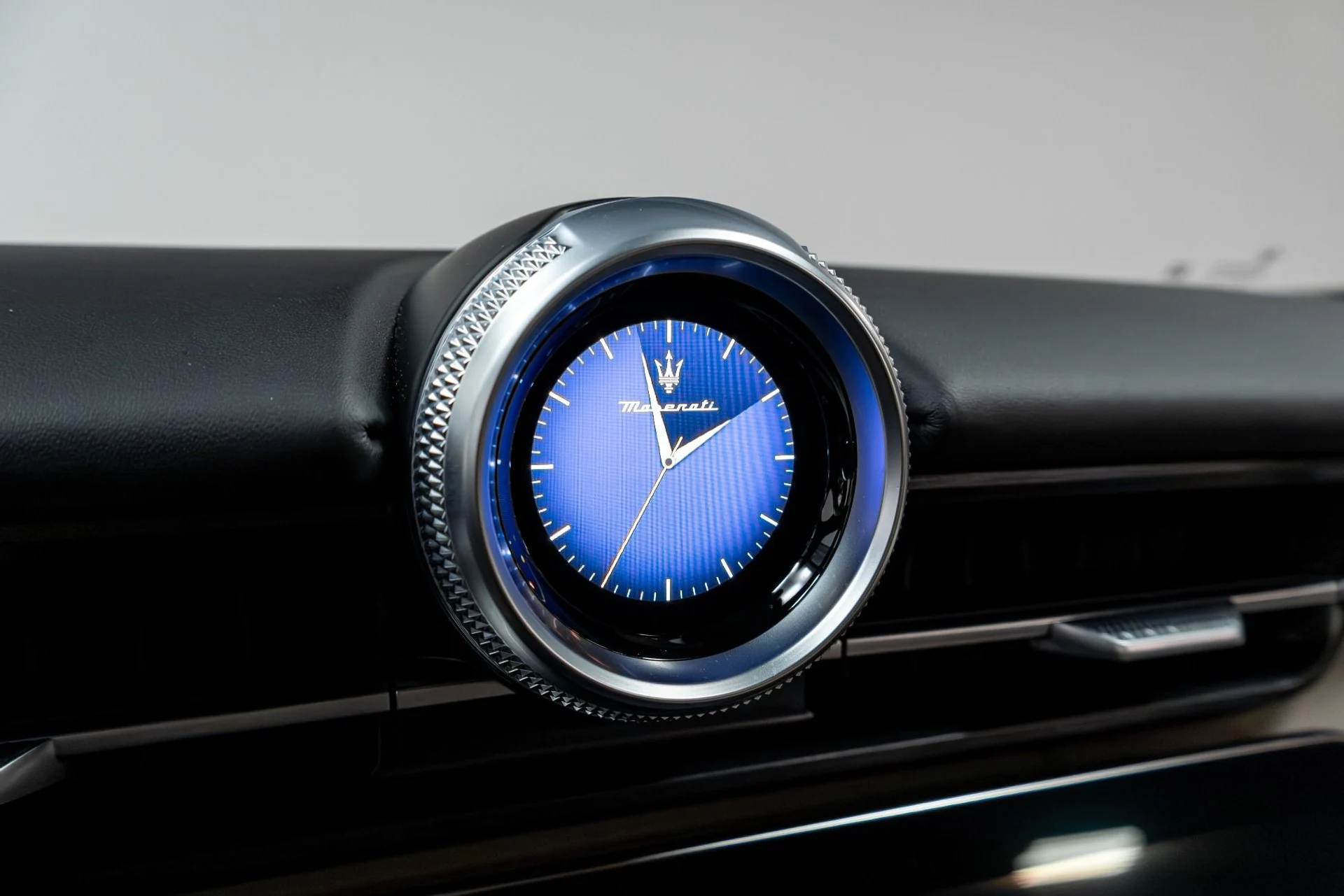 mph032_2763507862_Used_2024_Maserati_Gran_Turismo_Modena_1769640081_83e32a0234