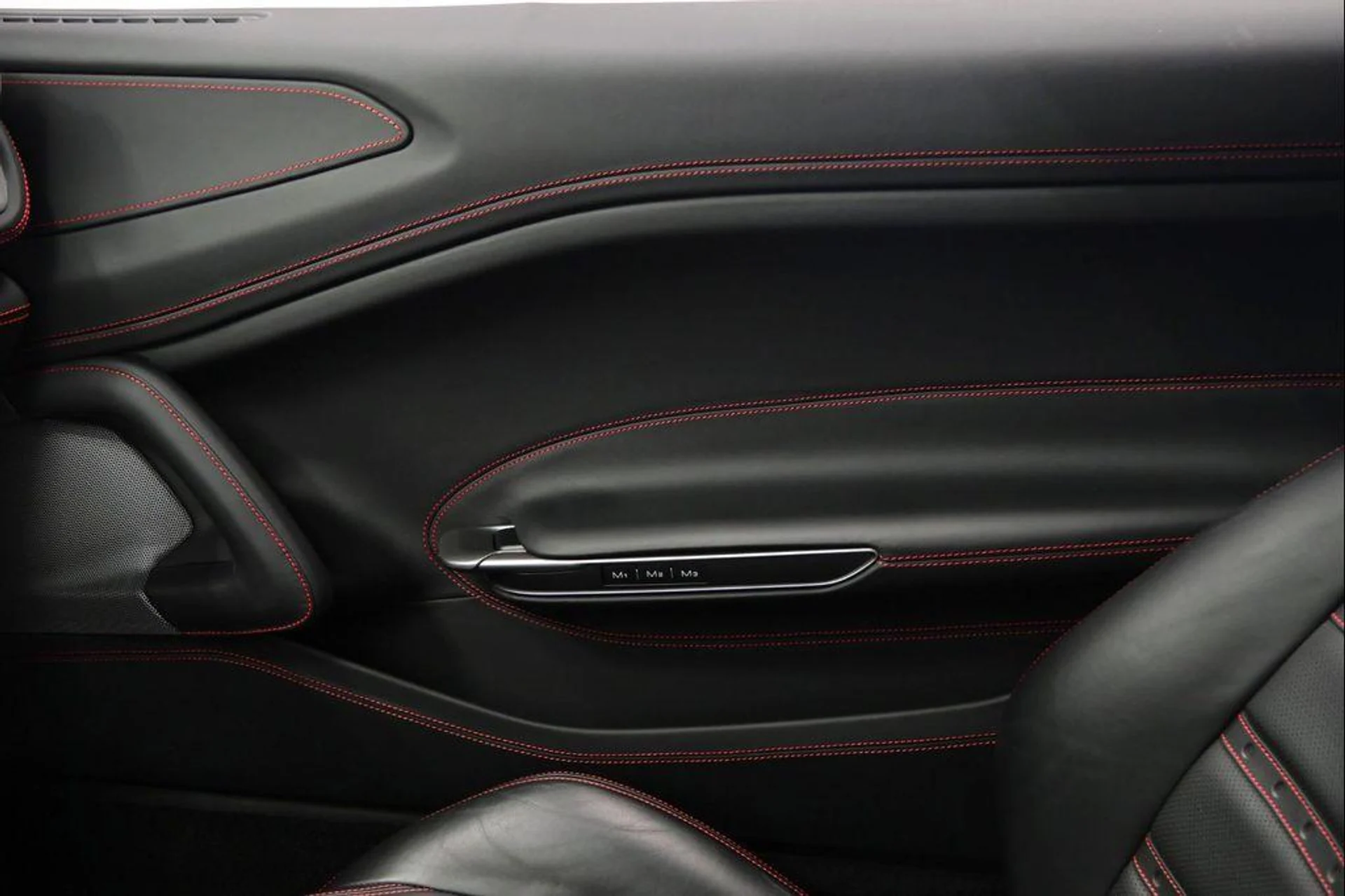 mph032_2763721316_Mh89lo65_Le_R_Ij9zub_KGV_4d7_Xq7o_1fc03681cd