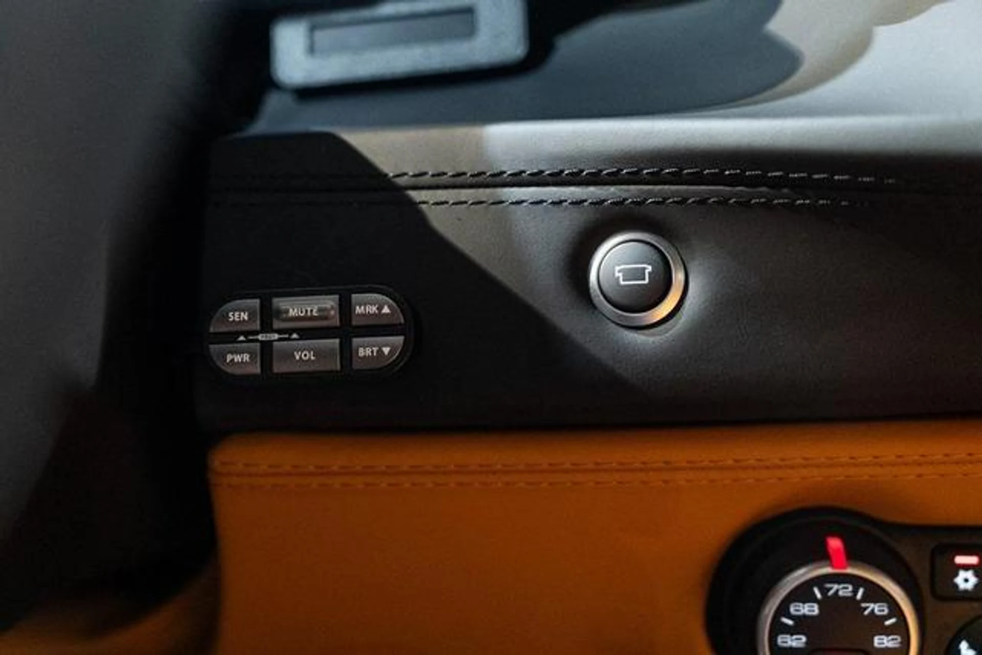 mph032_2764459141_s_Jmt_Ylwdf_Sf_S_Jt0x_Sc9_YV_XM_Xvg_364e34f504