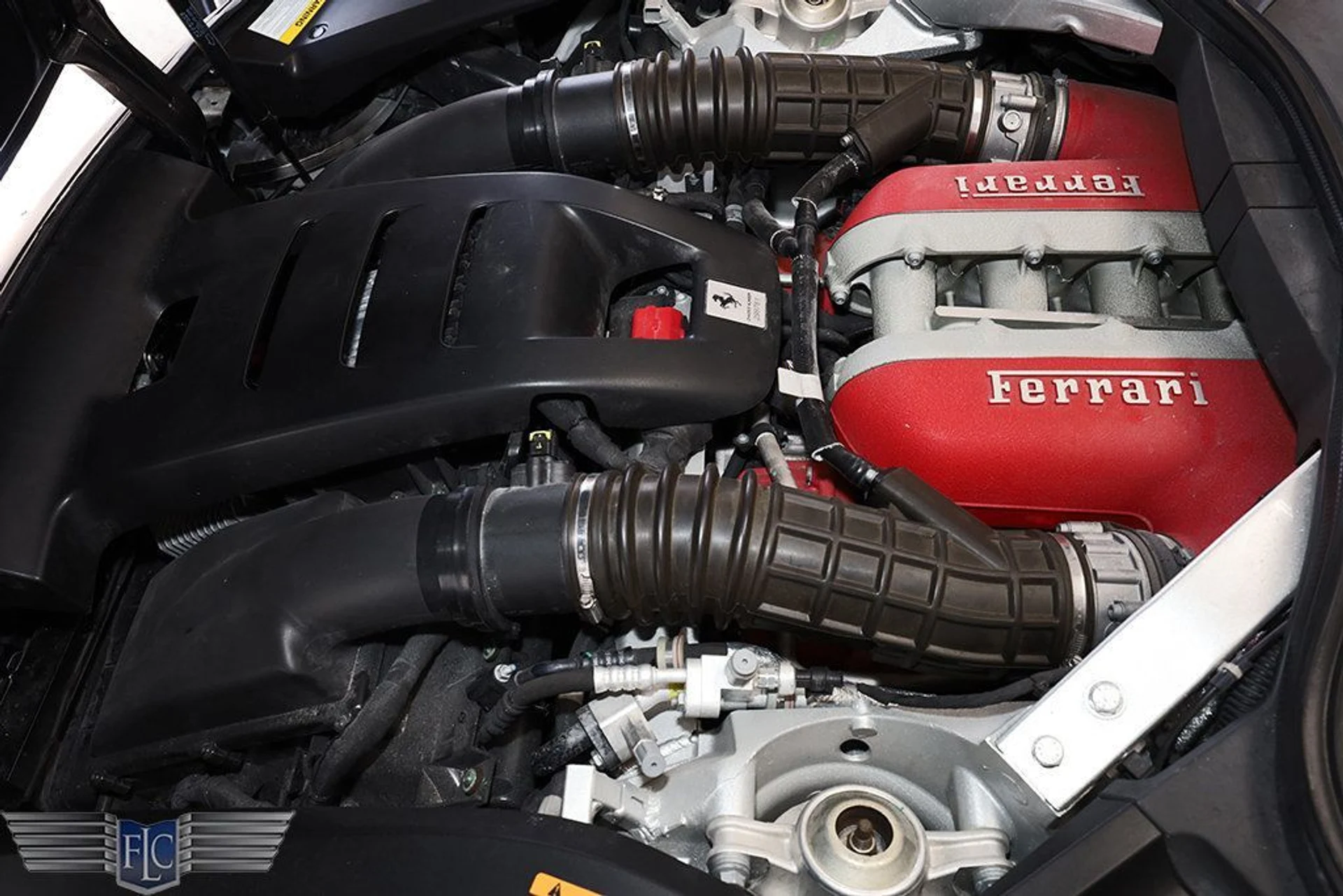 mph032_276473603_used_2023_ferrari_purosangue_venuum_6305_23024500_33_1024_eccdb3269d