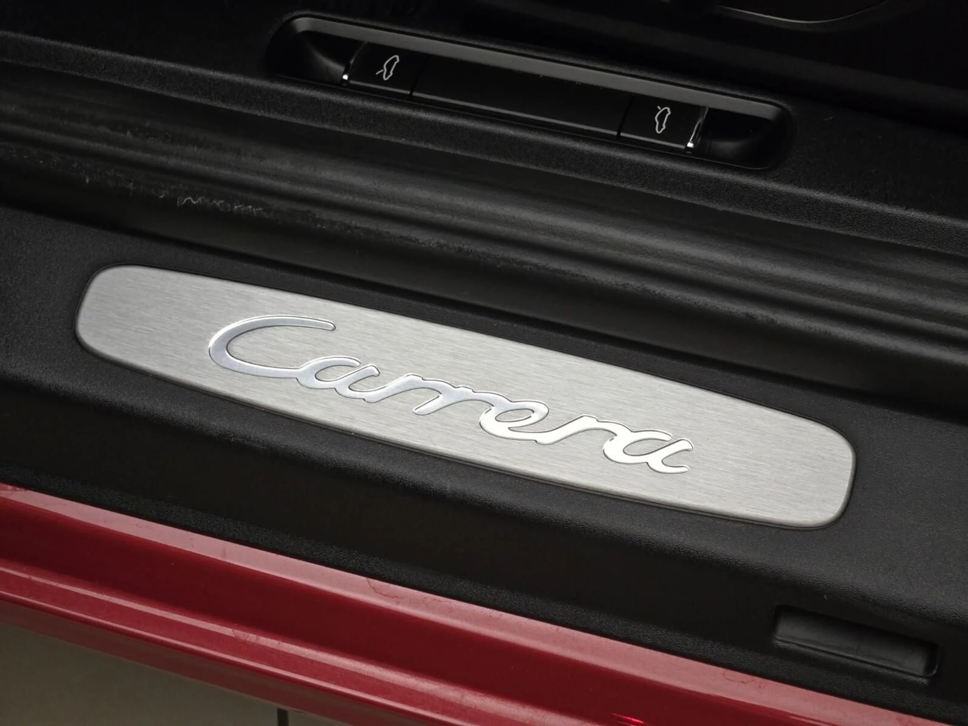 mph032_2767067415_Used_2014_Porsche_911_Carrera_1777355659_c31dabc1cd