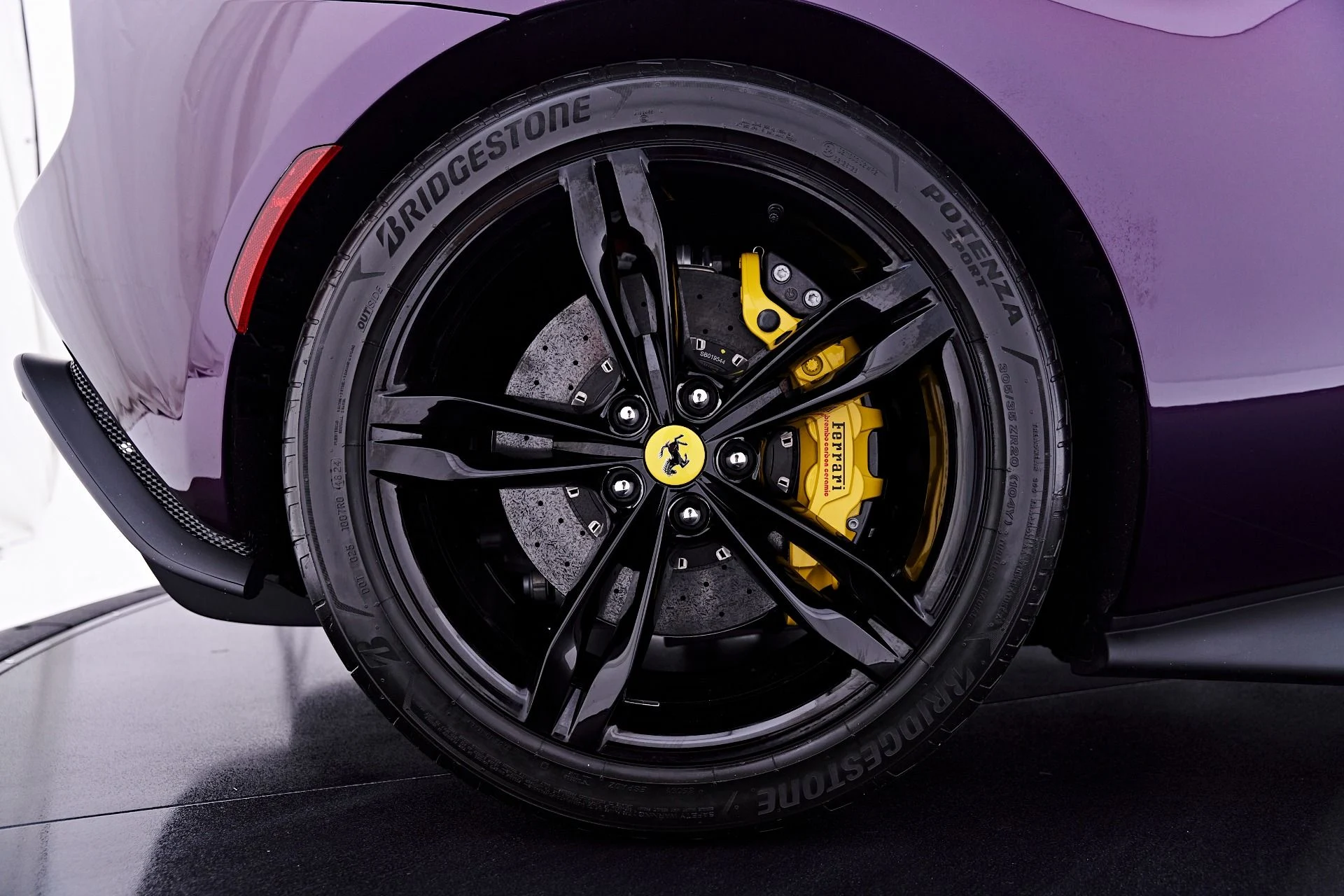 mph032_2772499310_Used_2025_Ferrari_296_GTB_Base_1782869453_d928d007ad
