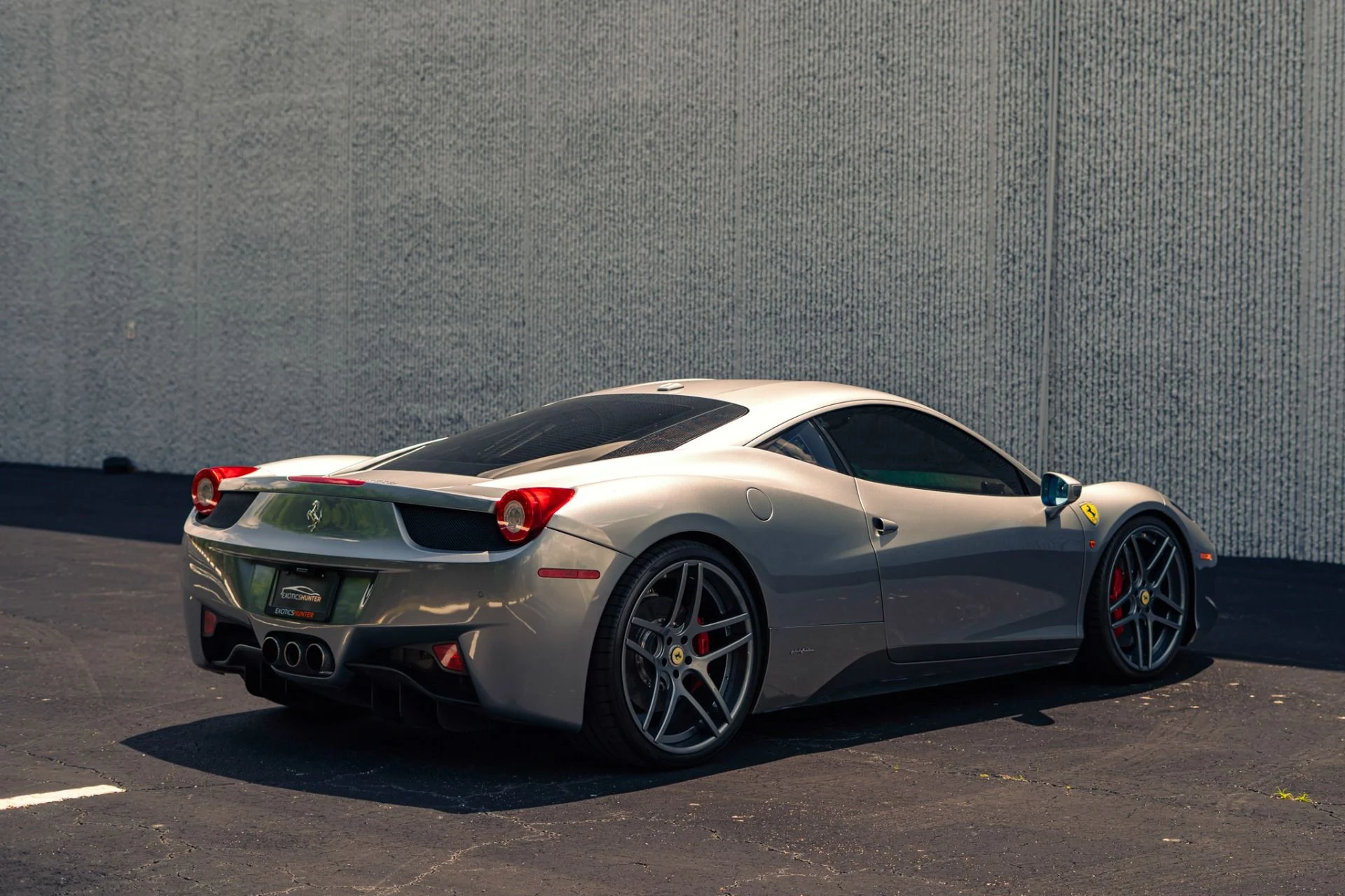 mph032_2772752722_Used_2012_Ferrari_458_Italia_1777320128_2e9f020927