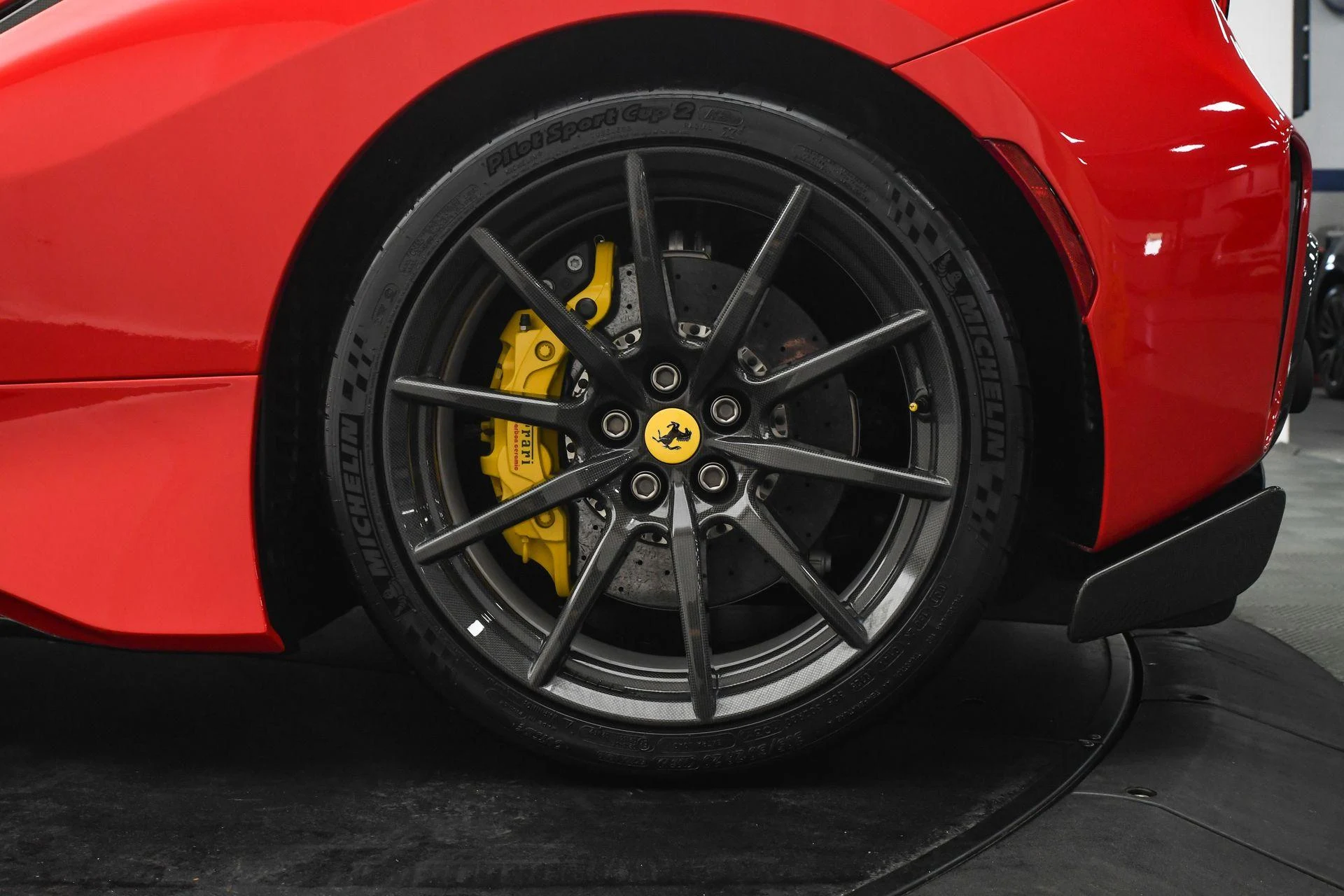 mph032_2790558100_Used_2020_Ferrari_488_Pista_Base_1757453199_c7859f247b