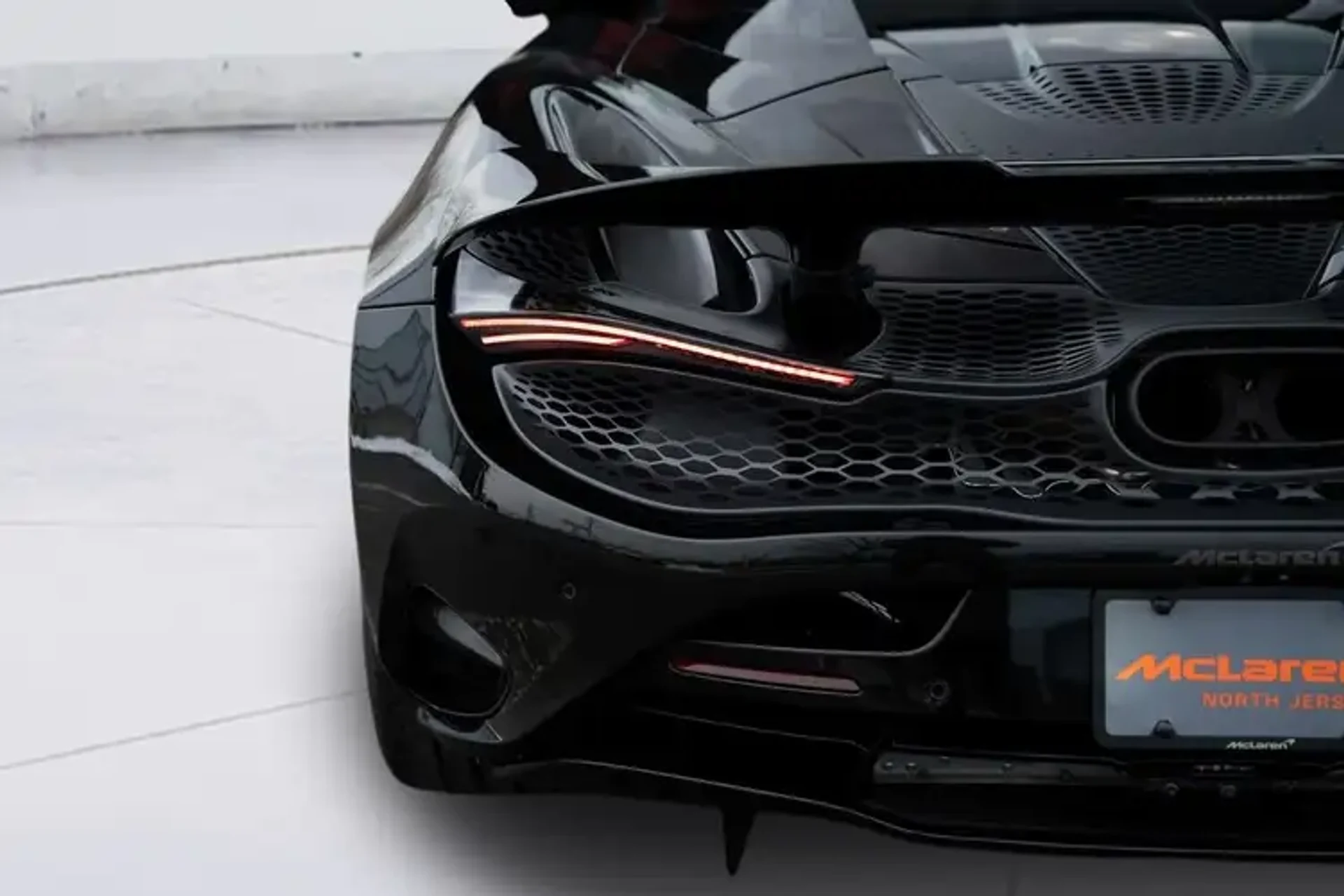 mph032_2800349724_R_Up05q5y6y4p_OY_Sl_med_1aaa8907be