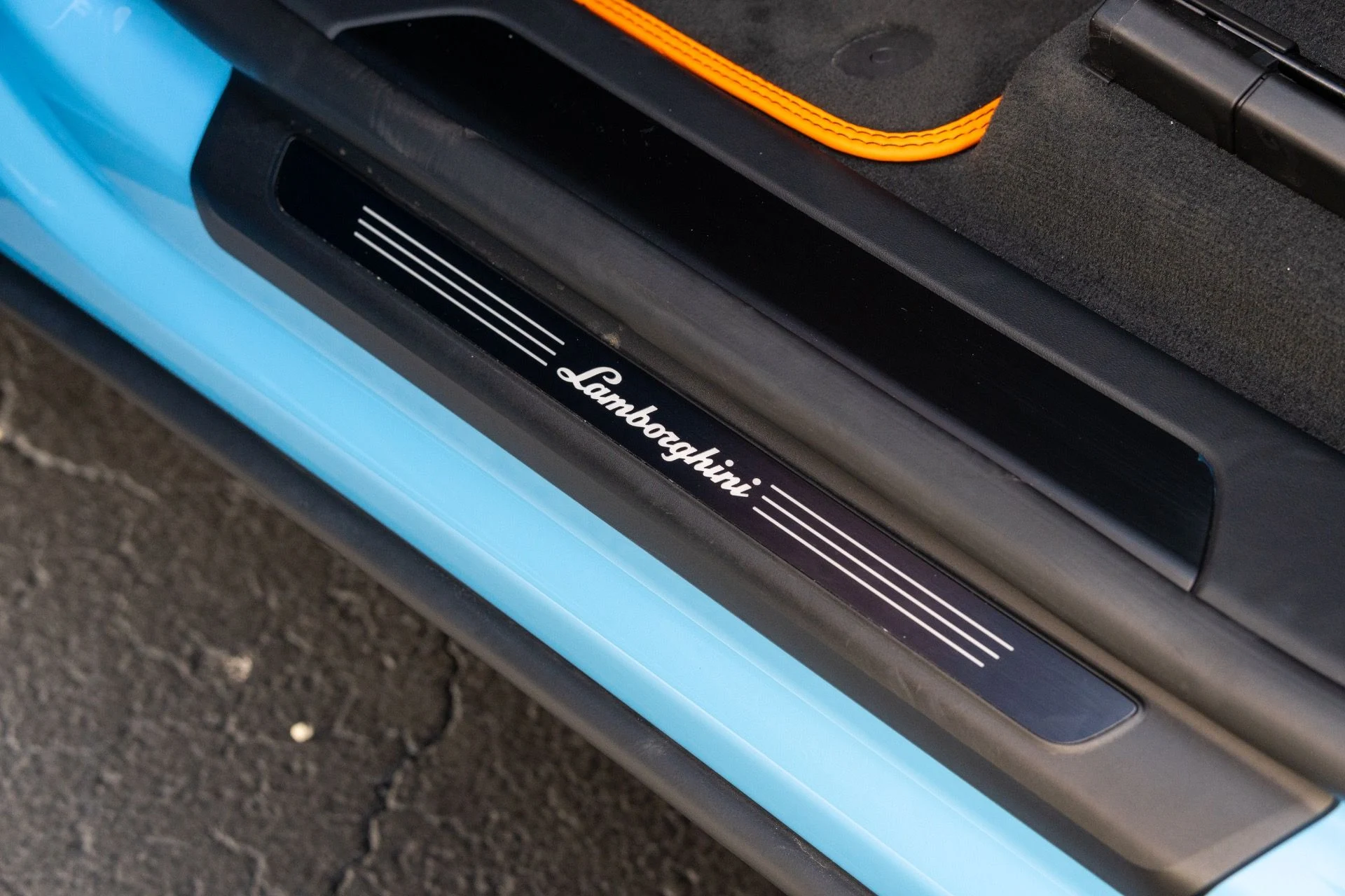 mph032_2807832529_Used_2024_Lamborghini_Urus_S_1773951175_885637768a