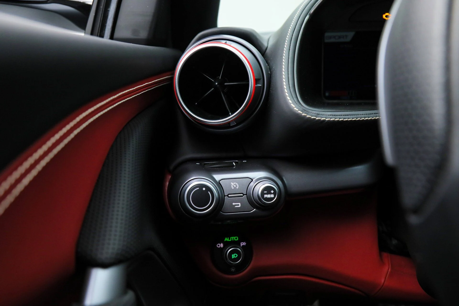 mph032_2813726774_9c2964aee11fe51c8c526f3d91d16a07_f0d3cd632b