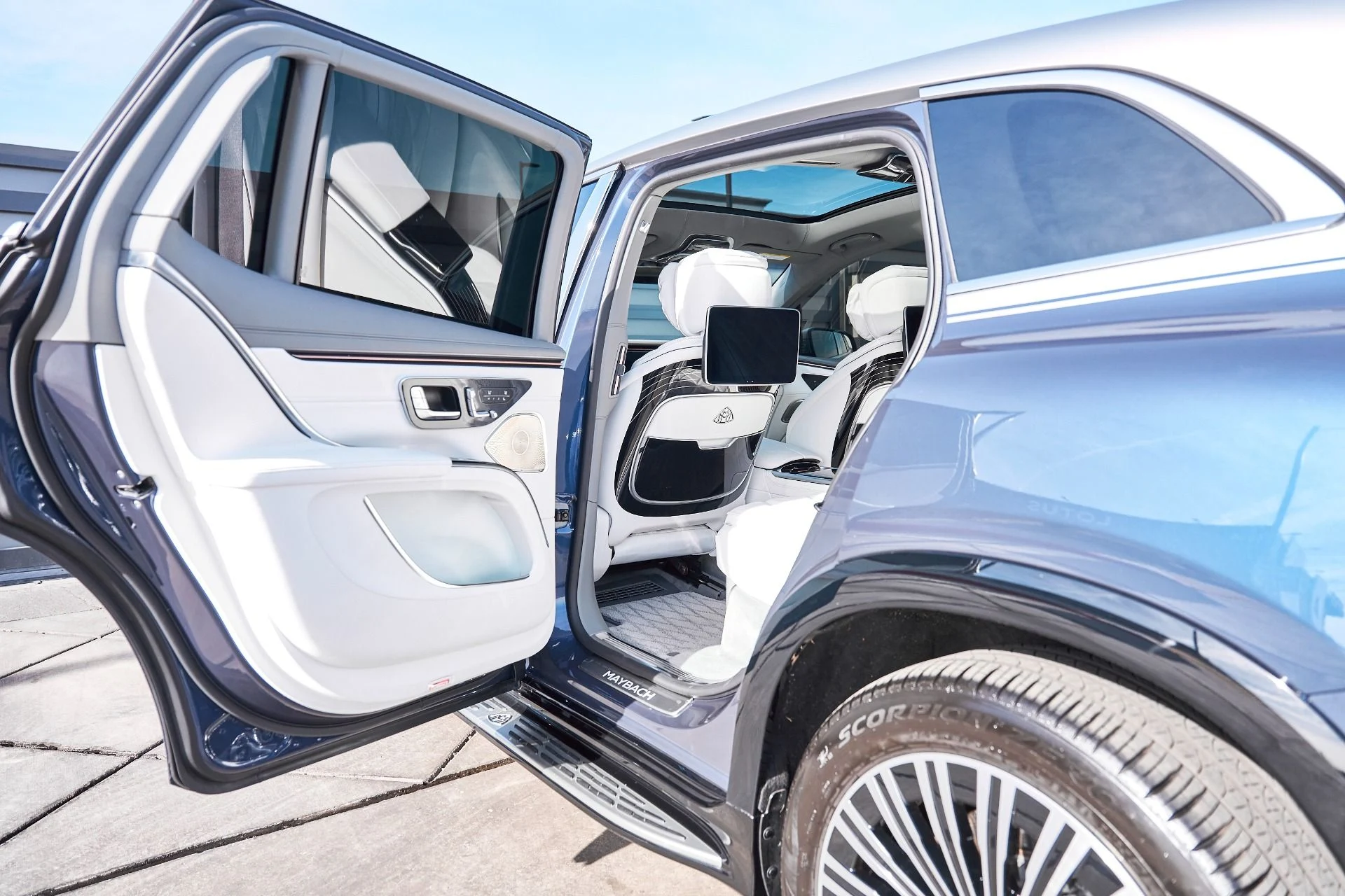 mph032_281696969_Used_2024_Mercedes_Benz_EQS_Maybach_EQS_680_1766455881_58ee479ab4