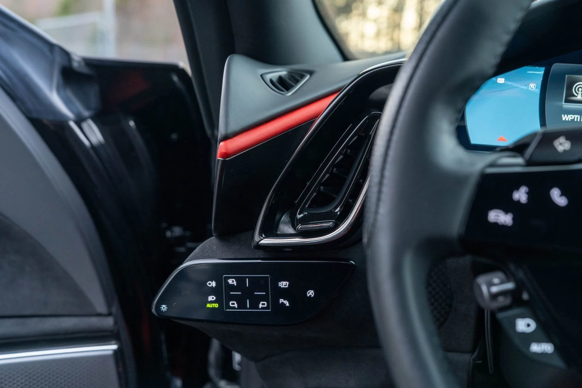 mph032_2817484568_5d8fedd7b248435d847976950fca9bae_ad2a36d73c