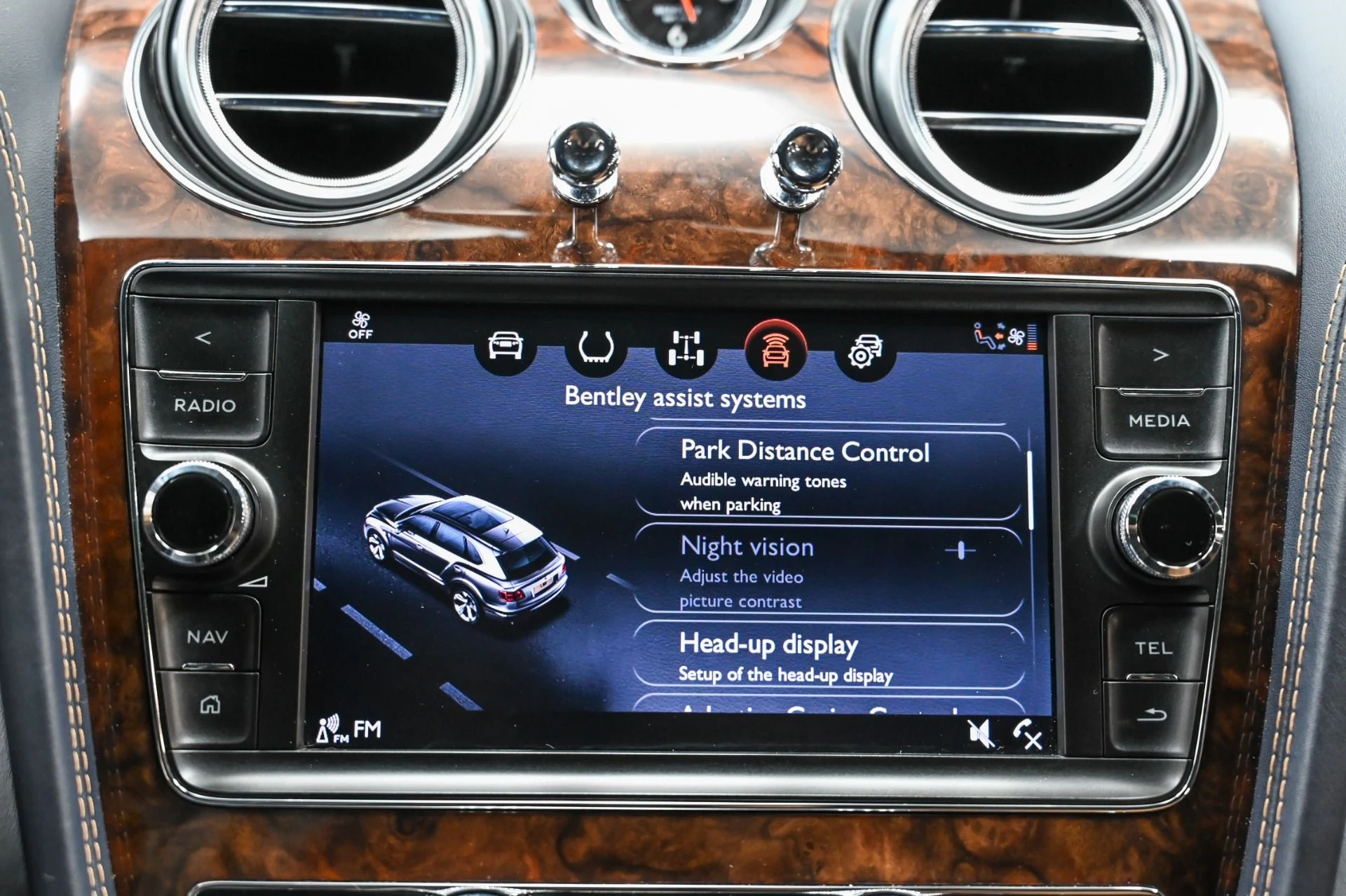 mph032_2822037642_Used_2018_Bentley_Bentayga_W12_1758835107_c16ce363fd