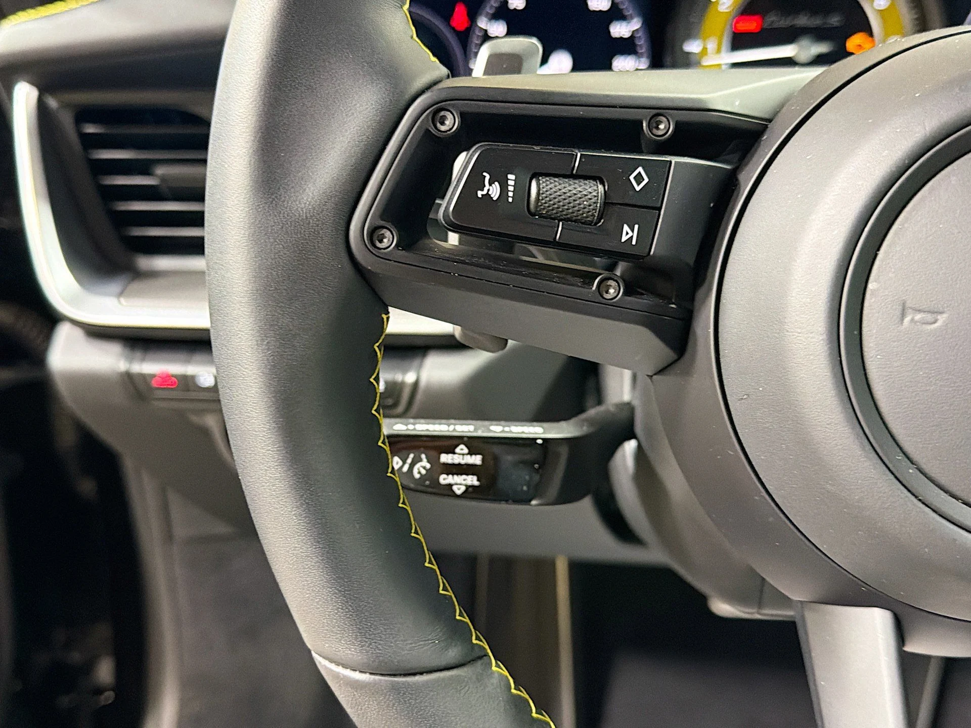 mph032_2826991271_113e6d2d6358f2fcdf74fd18faf2adb6_d3041a8d1e